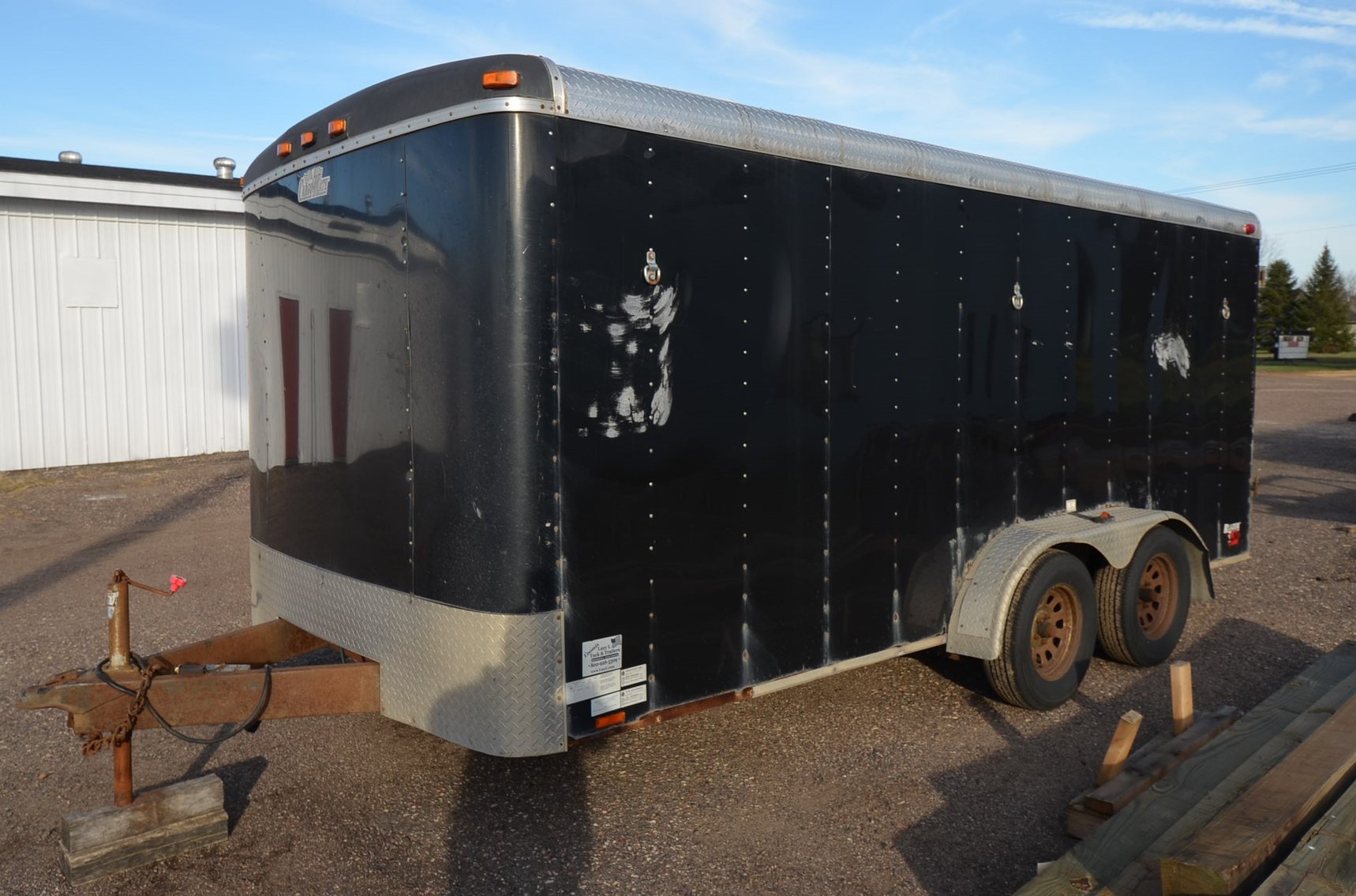 Image for 2000 FORD F350, ENCLOSED TRAILER, 100+ MORGAN  SILVER DOLLARS, 18 STEAMER TRUNKS, TOOLS & MORE!