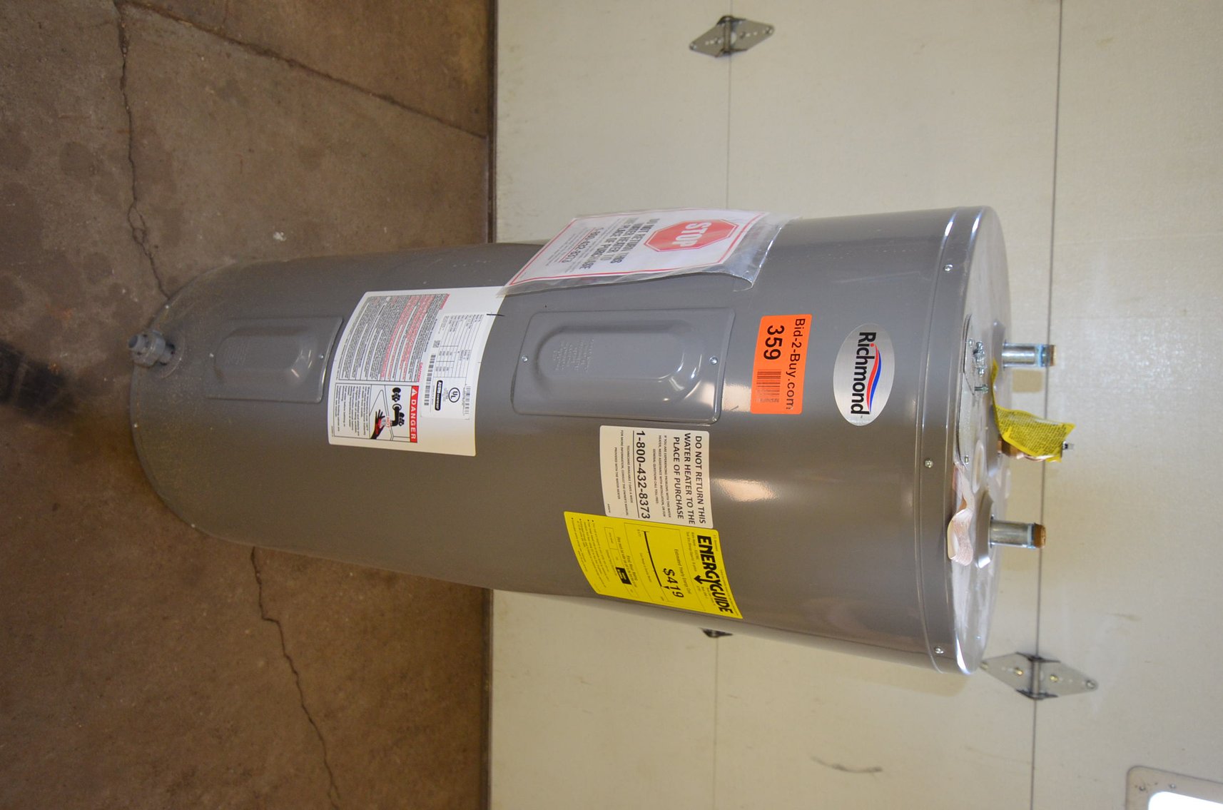 Image for 2000 FORD F350, ENCLOSED TRAILER, 100+ MORGAN  SILVER DOLLARS, 18 STEAMER TRUNKS, TOOLS & MORE!