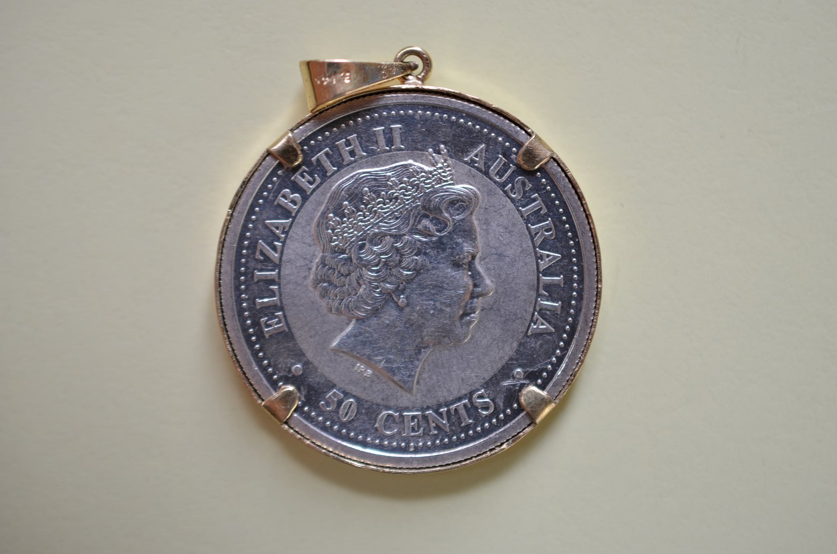 Image for 2004 FORD F150, EMBROIDERY MACHINE, GUNS, COINS, LAMPS, COLLECTIBLES, AND MORE!