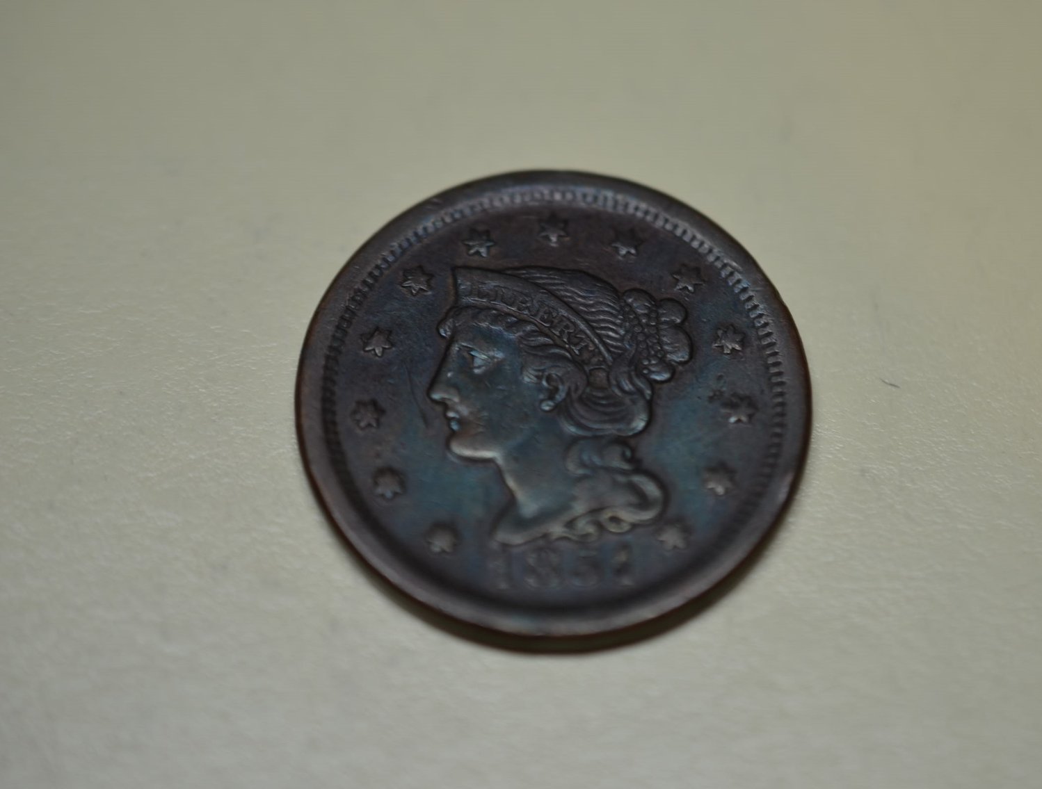 Image for 2004 FORD F150, EMBROIDERY MACHINE, GUNS, COINS, LAMPS, COLLECTIBLES, AND MORE!