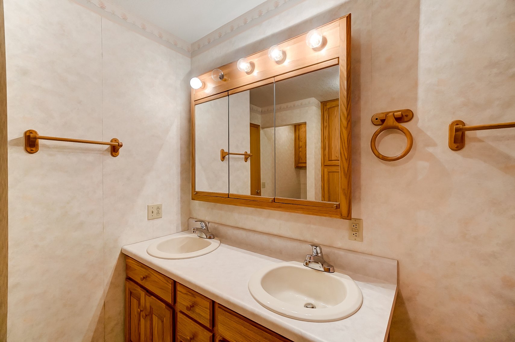 Image for 6862 Devils Hole Rd Pemberville, OH