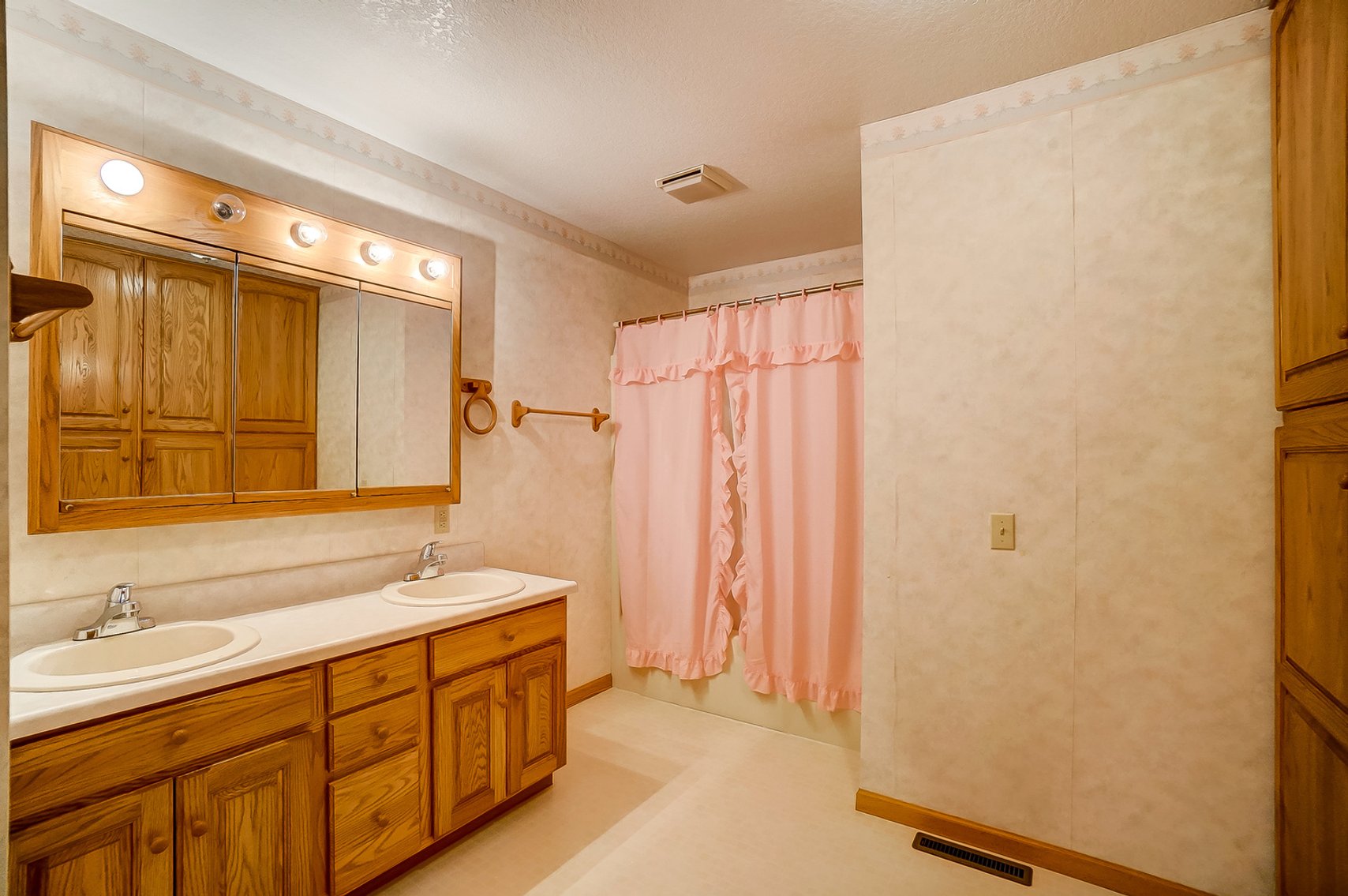 Image for 6862 Devils Hole Rd Pemberville, OH