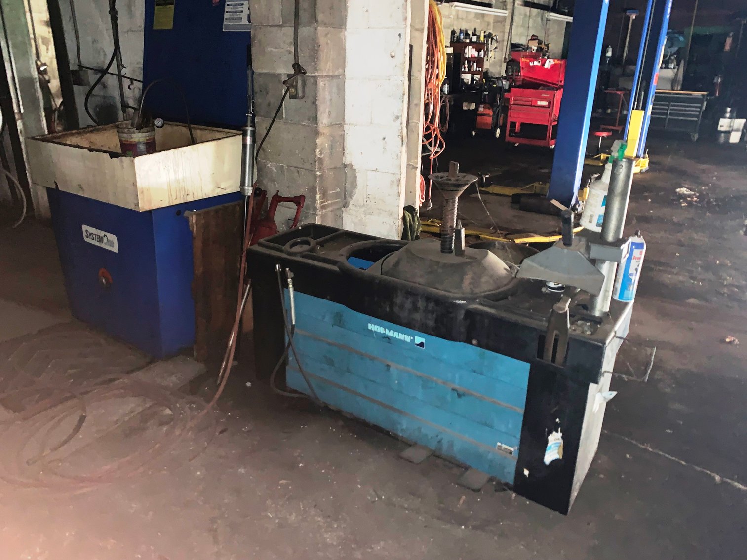 Image for Jacksonville, FL: Complete Liquidation of Assets of Little Bird Garage