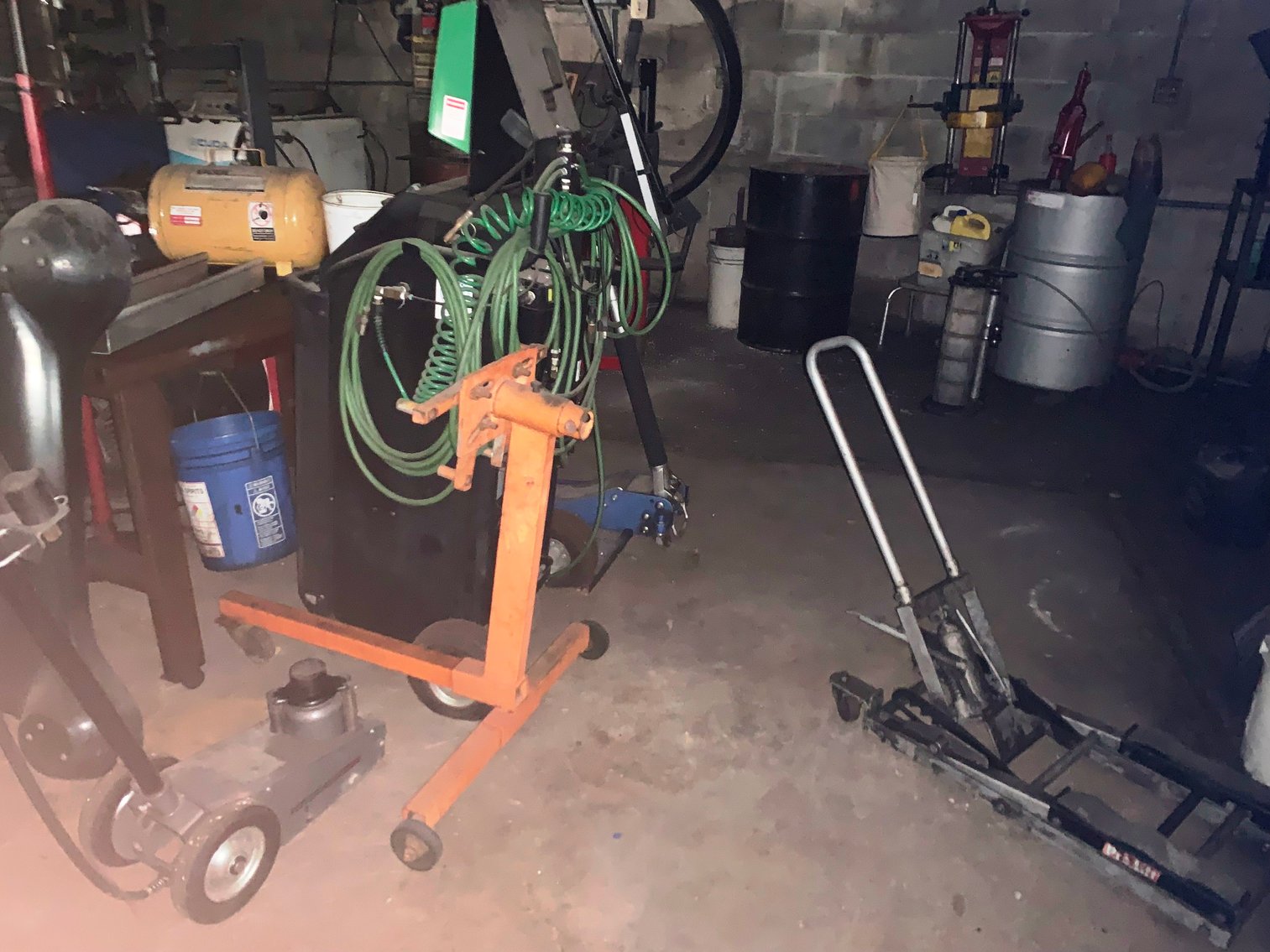 Image for Jacksonville, FL: Complete Liquidation of Assets of Little Bird Garage