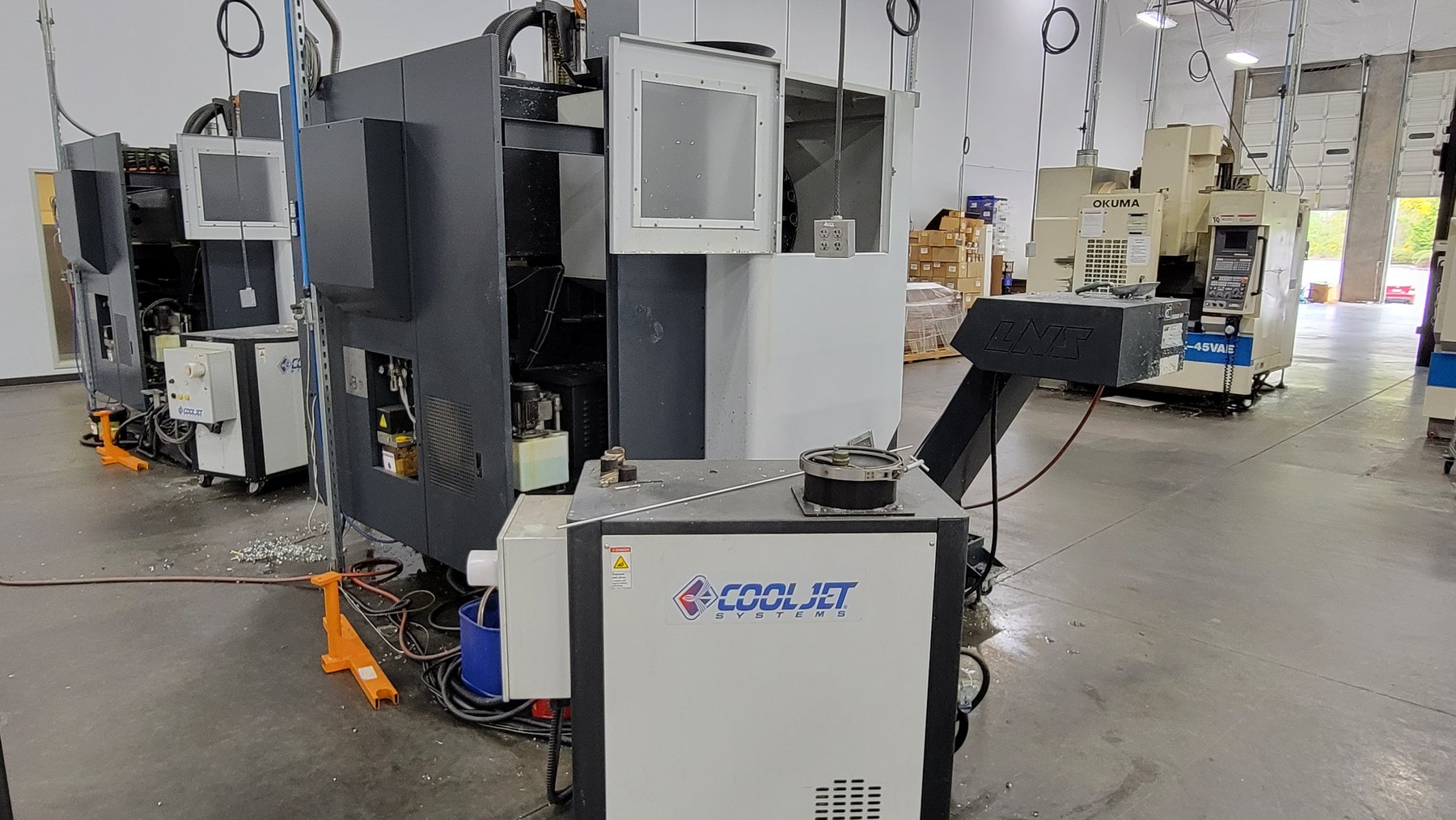 Image for Everett, WA: Short Notice Sale of 5 CNC Vertical Machining Centers