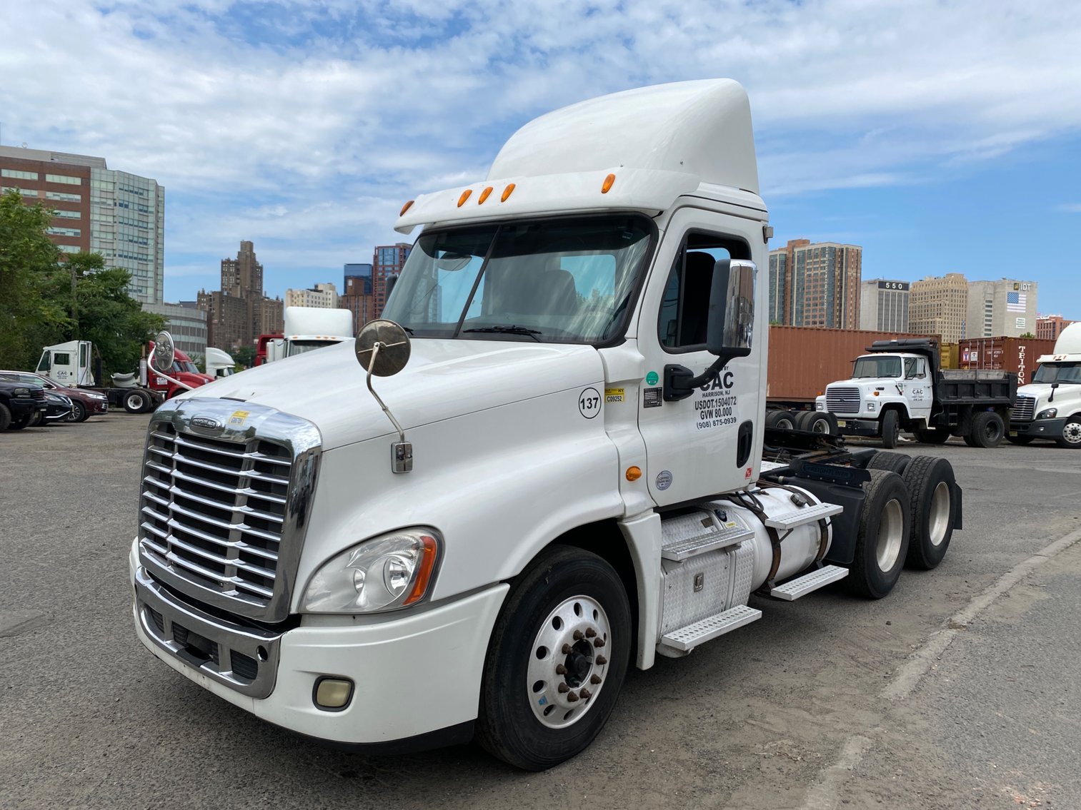 Image for Fleet of Late Model Freightliner & International Truck Tractors