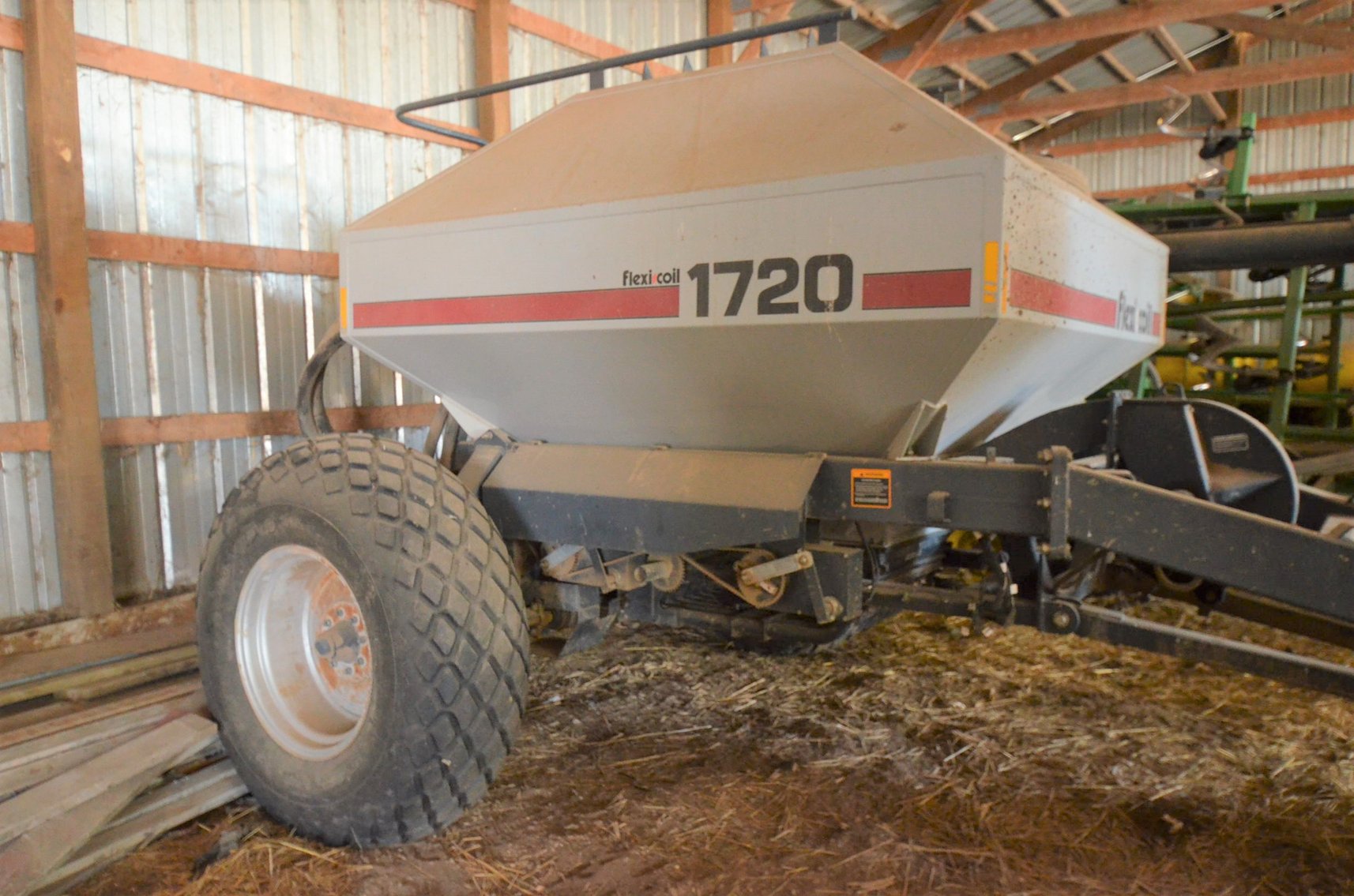 Image for JD 730 AIR SEEDER & FLEXI-COIL 1720 AIR CART