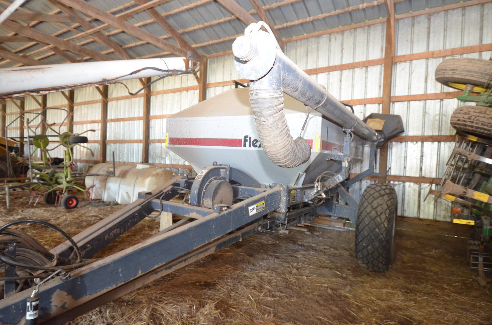 Image for JD 730 AIR SEEDER & FLEXI-COIL 1720 AIR CART