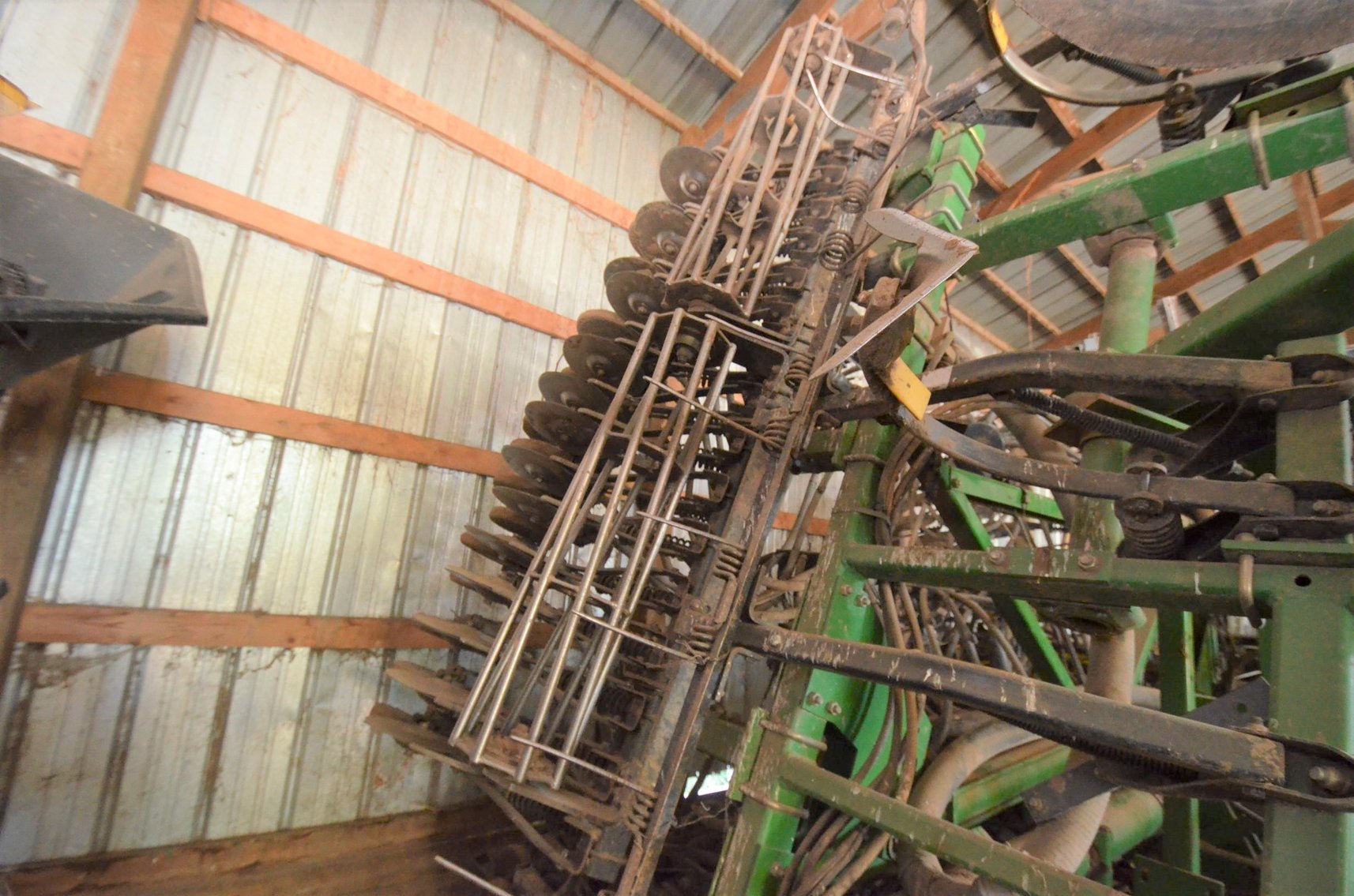 Image for JD 730 AIR SEEDER & FLEXI-COIL 1720 AIR CART