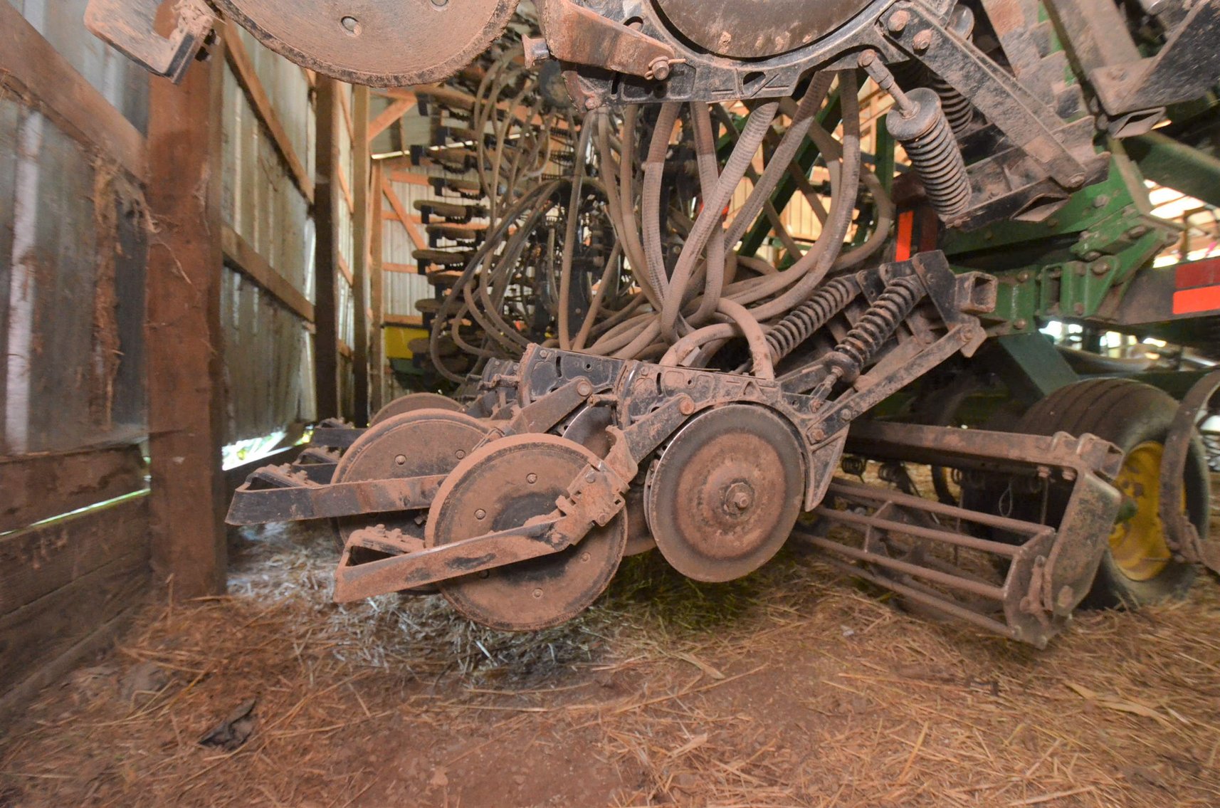 Image for JD 730 AIR SEEDER & FLEXI-COIL 1720 AIR CART