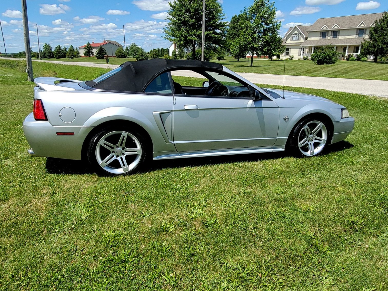 Image for 1999 Ford Mustang Convertible