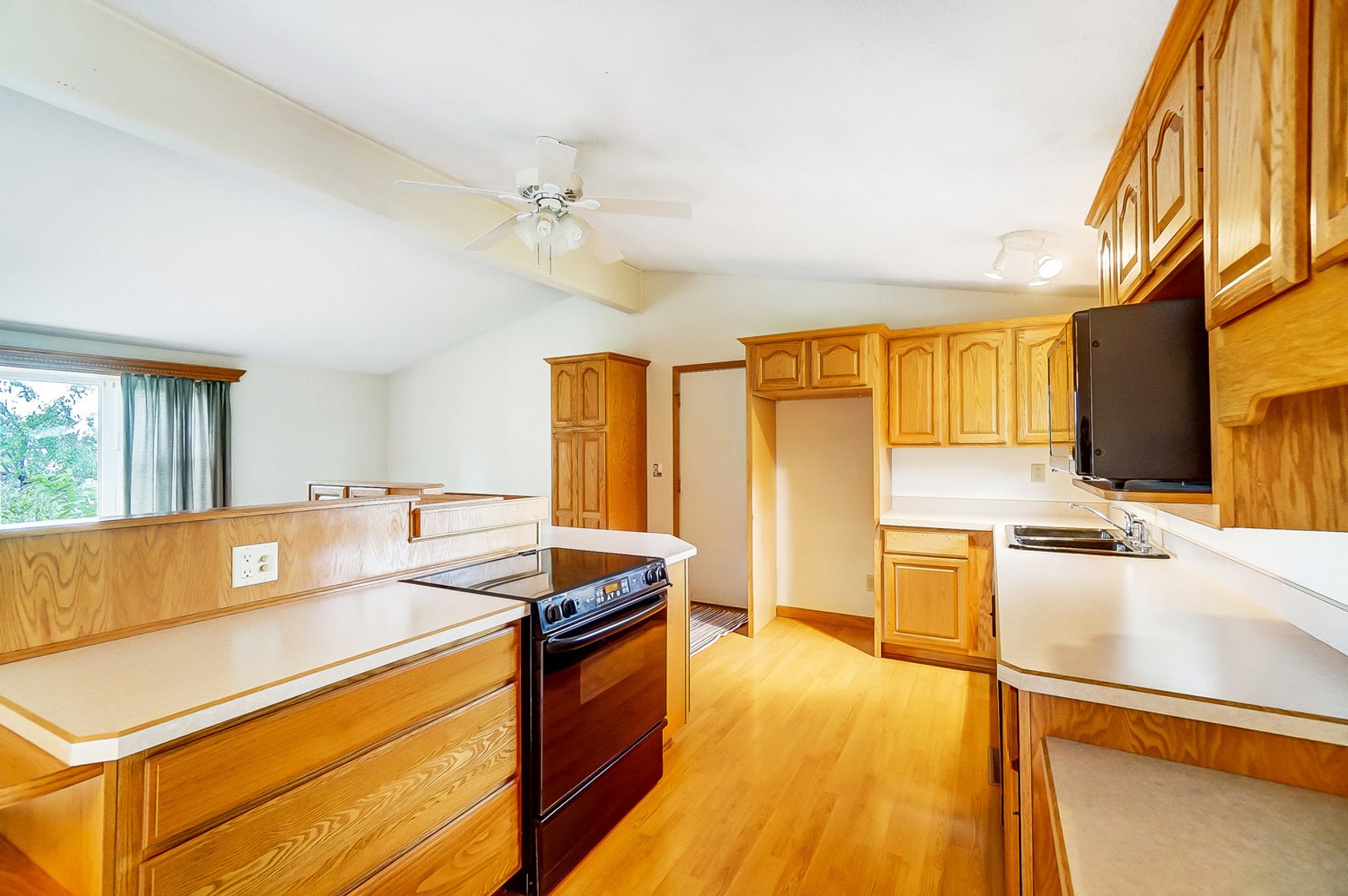 Image for 9052 Devils Hole Rd, Bowling Green, OH  43402