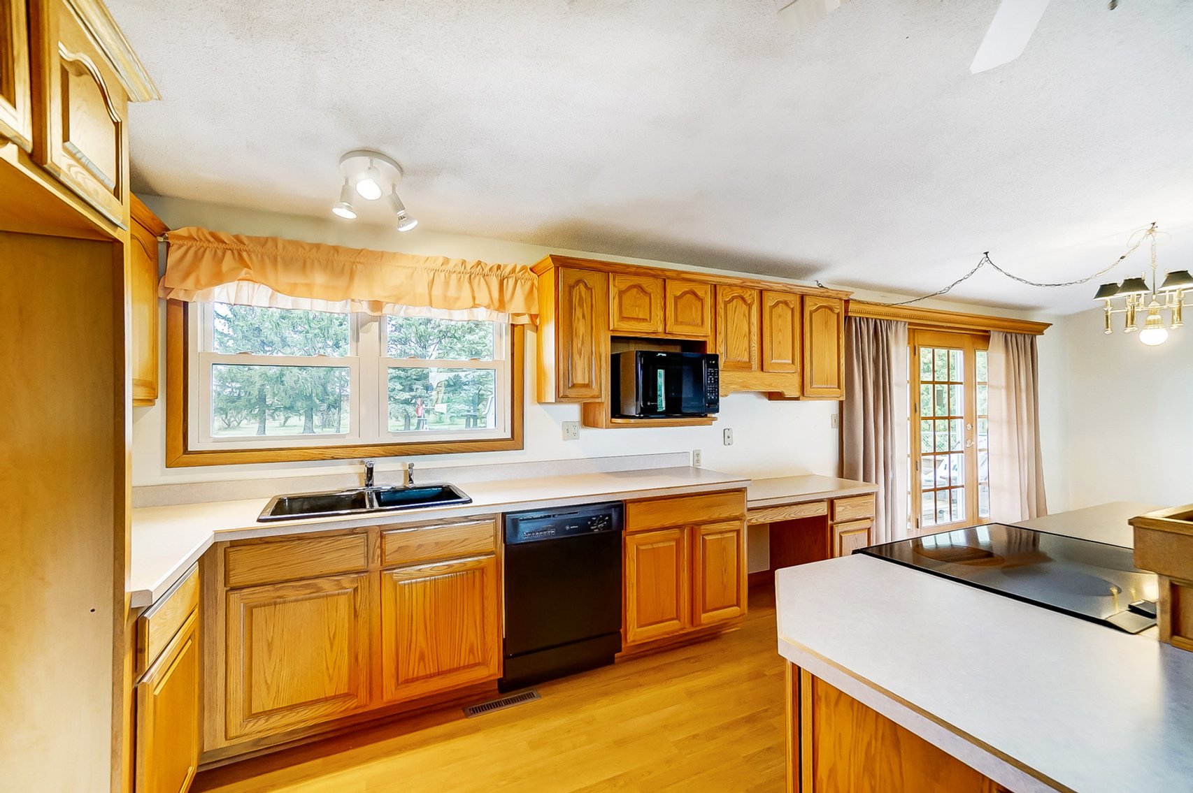 Image for 9052 Devils Hole Rd, Bowling Green, OH  43402