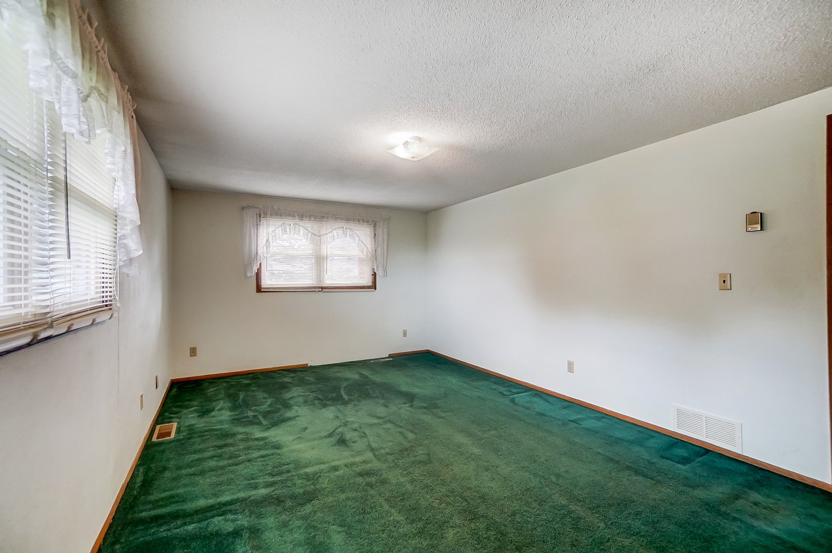 Image for 9052 Devils Hole Rd, Bowling Green, OH  43402