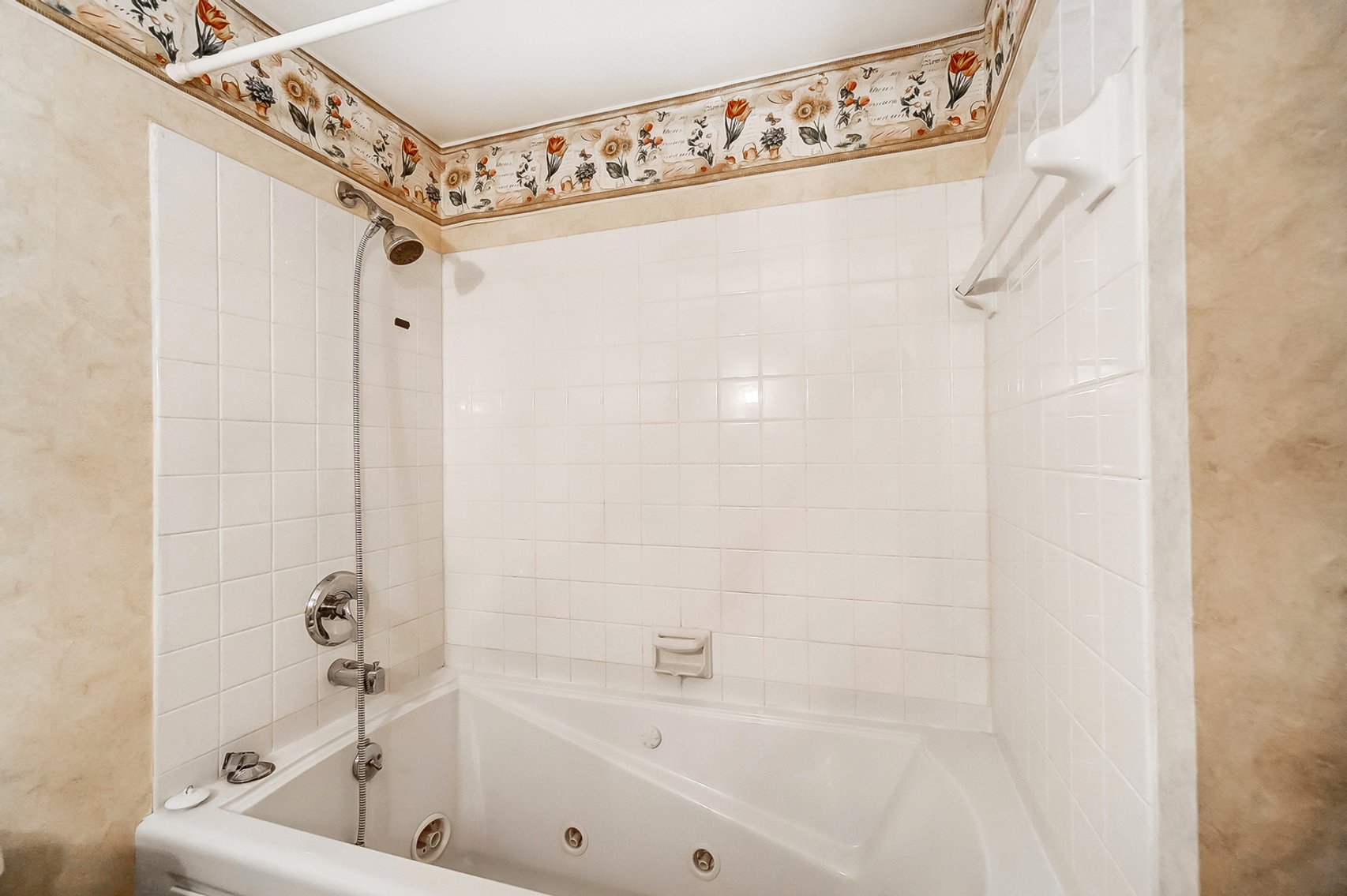 Image for 9052 Devils Hole Rd, Bowling Green, OH  43402