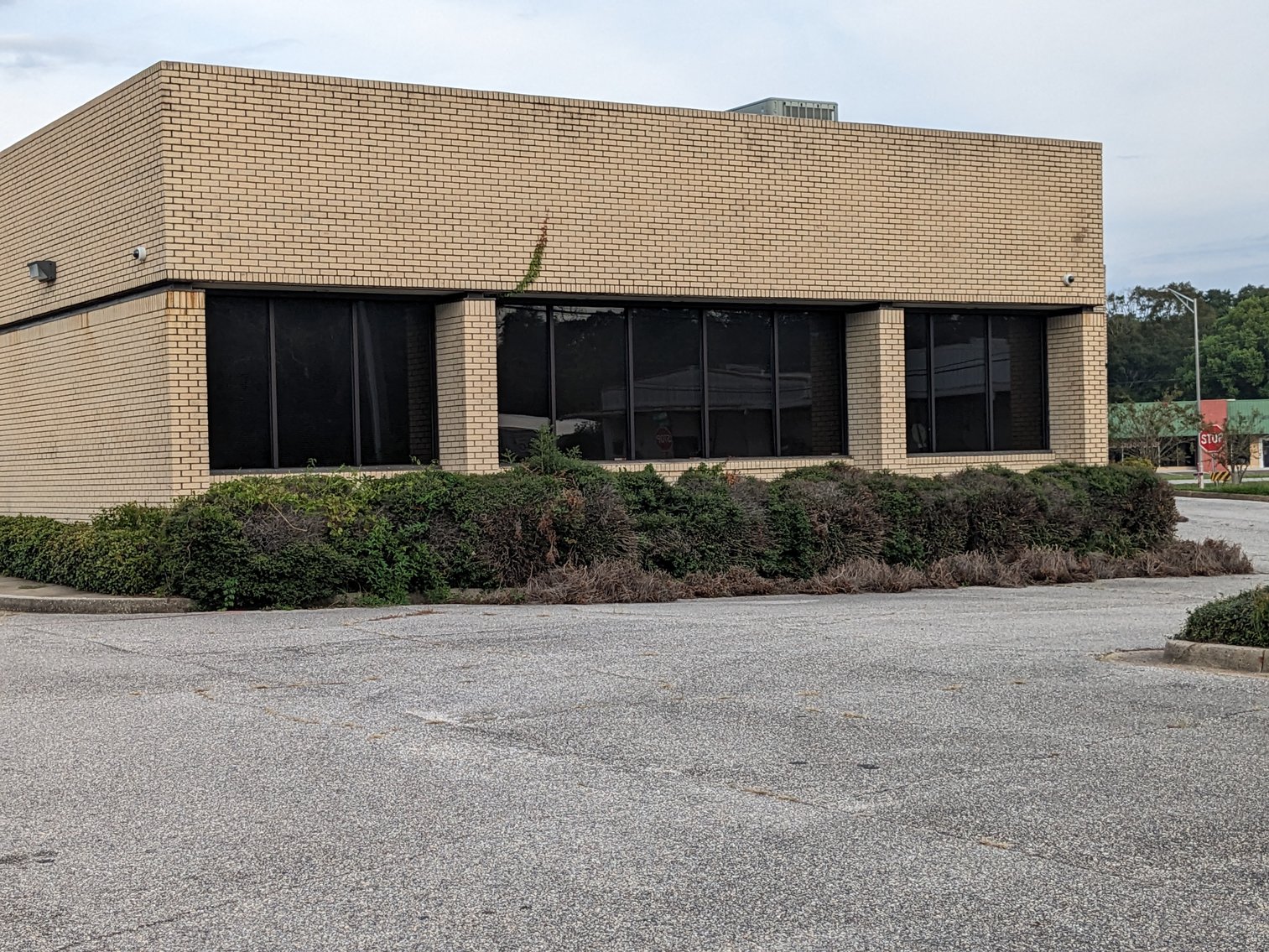 Image for Mobile, AL: 3,371± SF Former Bank Branch on 1.1± Acres at 2745 Government Blvd. (Mobile County)