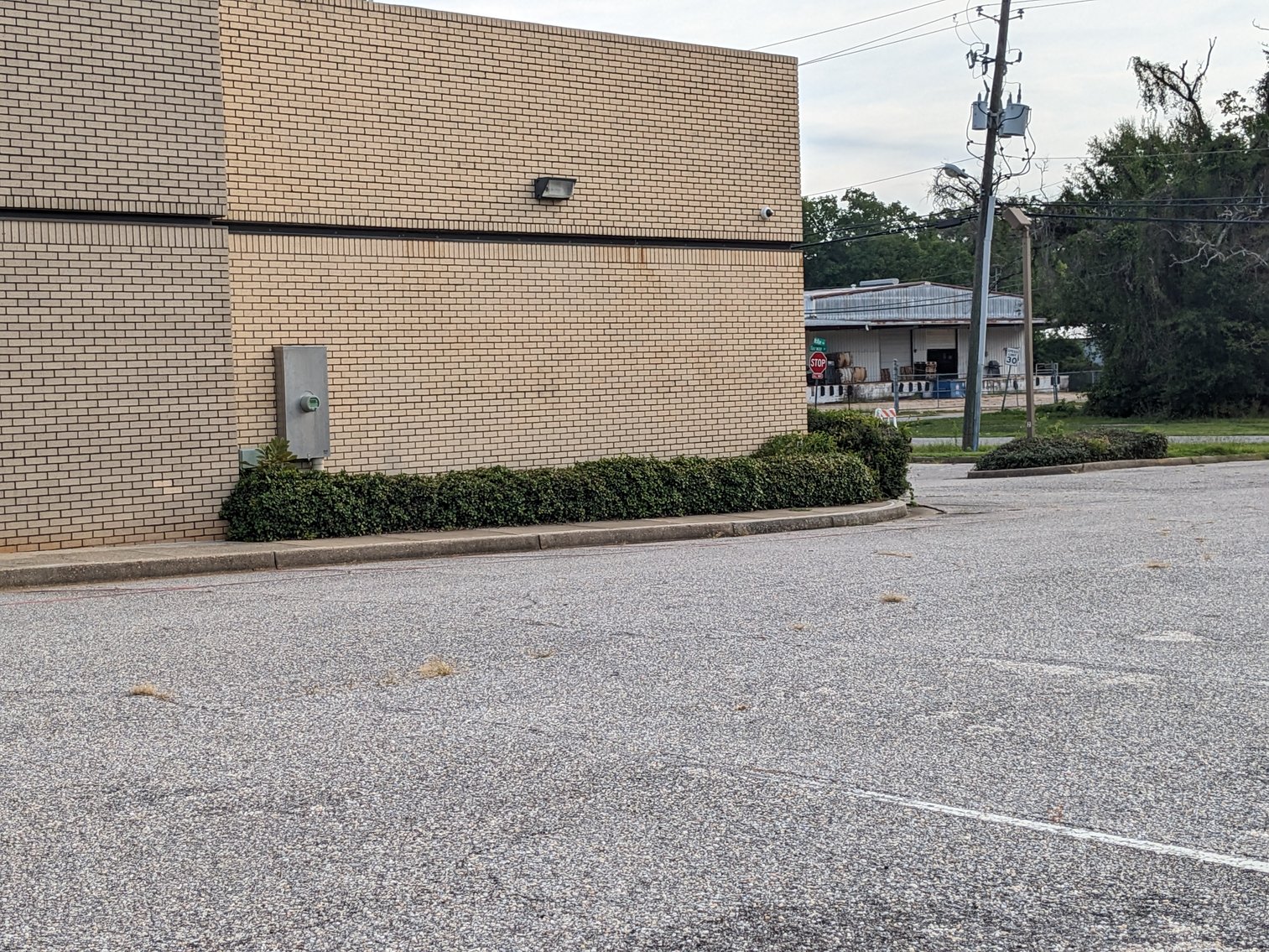 Image for Mobile, AL: 3,371± SF Former Bank Branch on 1.1± Acres at 2745 Government Blvd. (Mobile County)