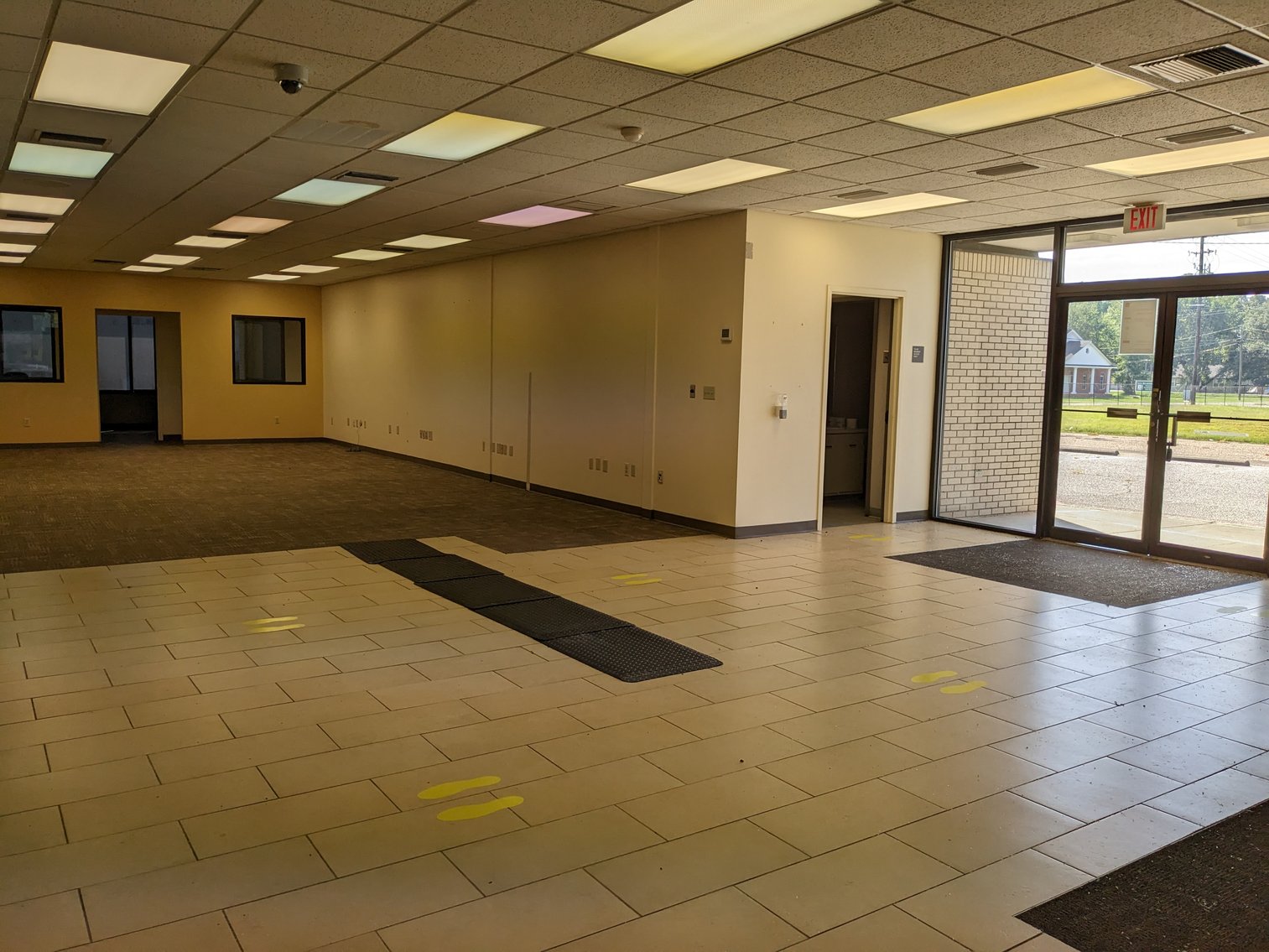 Image for Mobile, AL: 3,371± SF Former Bank Branch on 1.1± Acres at 2745 Government Blvd. (Mobile County)