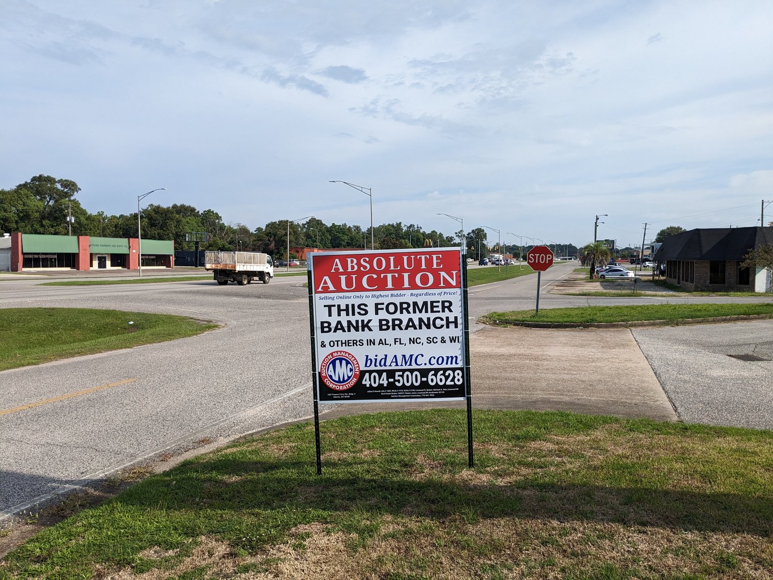 Image for Mobile, AL: 3,371± SF Former Bank Branch on 1.1± Acres at 2745 Government Blvd. (Mobile County)