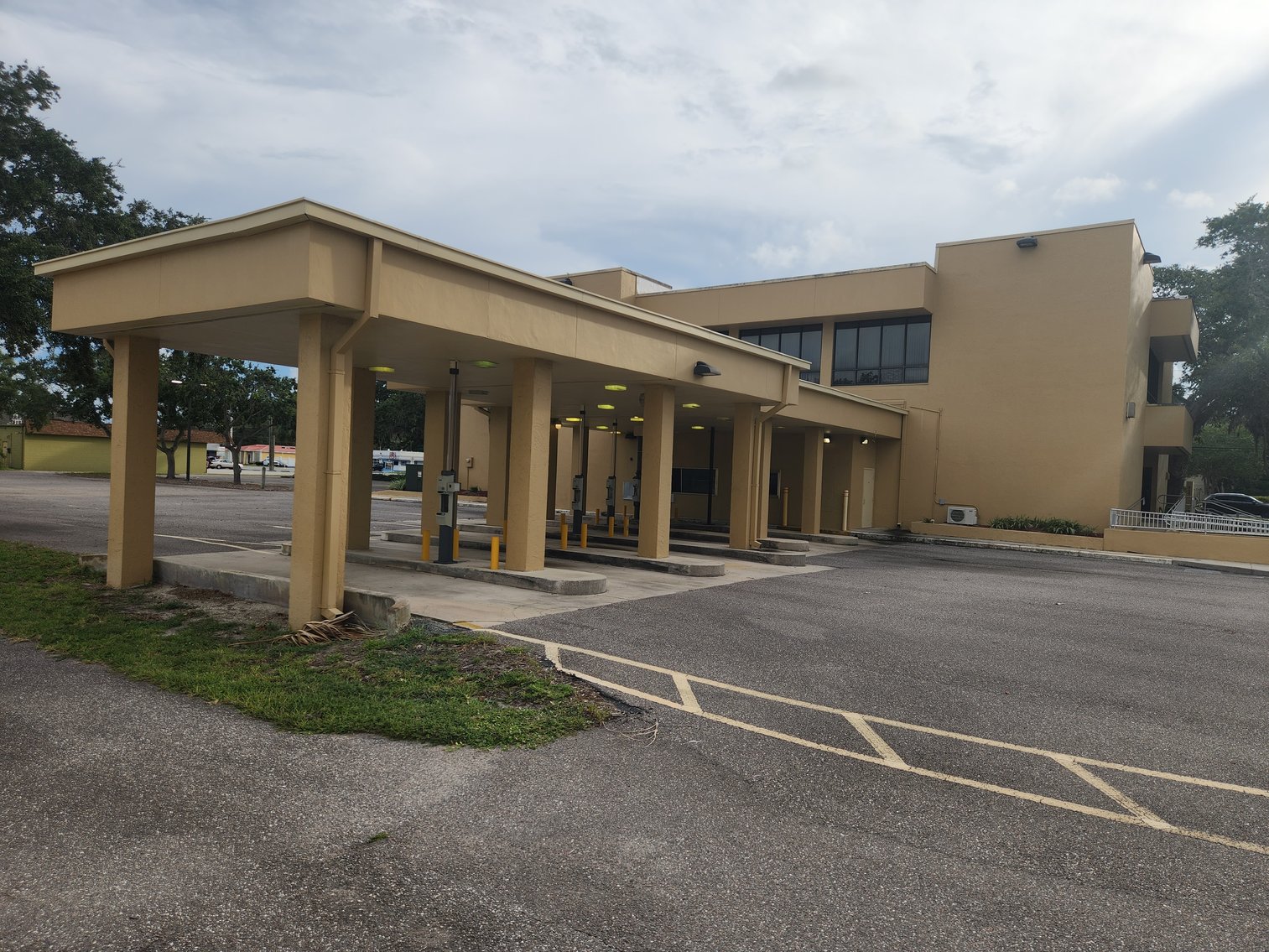 Image for South Daytona, FL: 12,610± SF Former Bank Branch on 2.2± Acres at 2111 S Ridgewood Ave. (Volusia County)