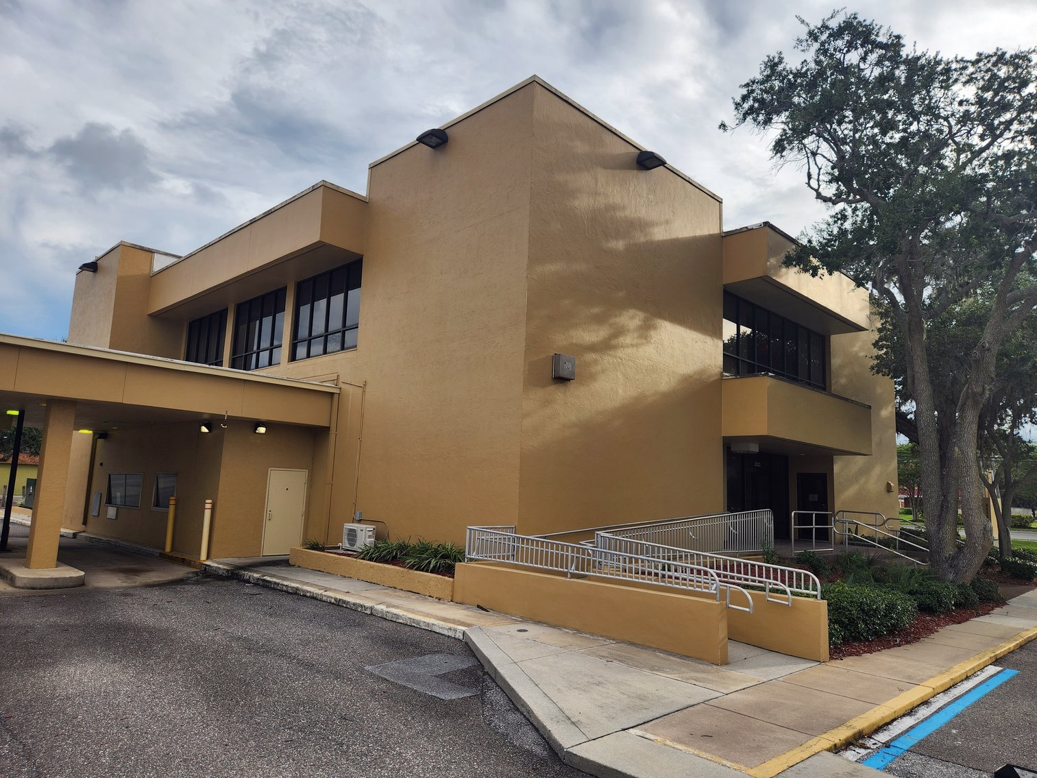 Image for South Daytona, FL: 12,610± SF Former Bank Branch on 2.2± Acres at 2111 S Ridgewood Ave. (Volusia County)