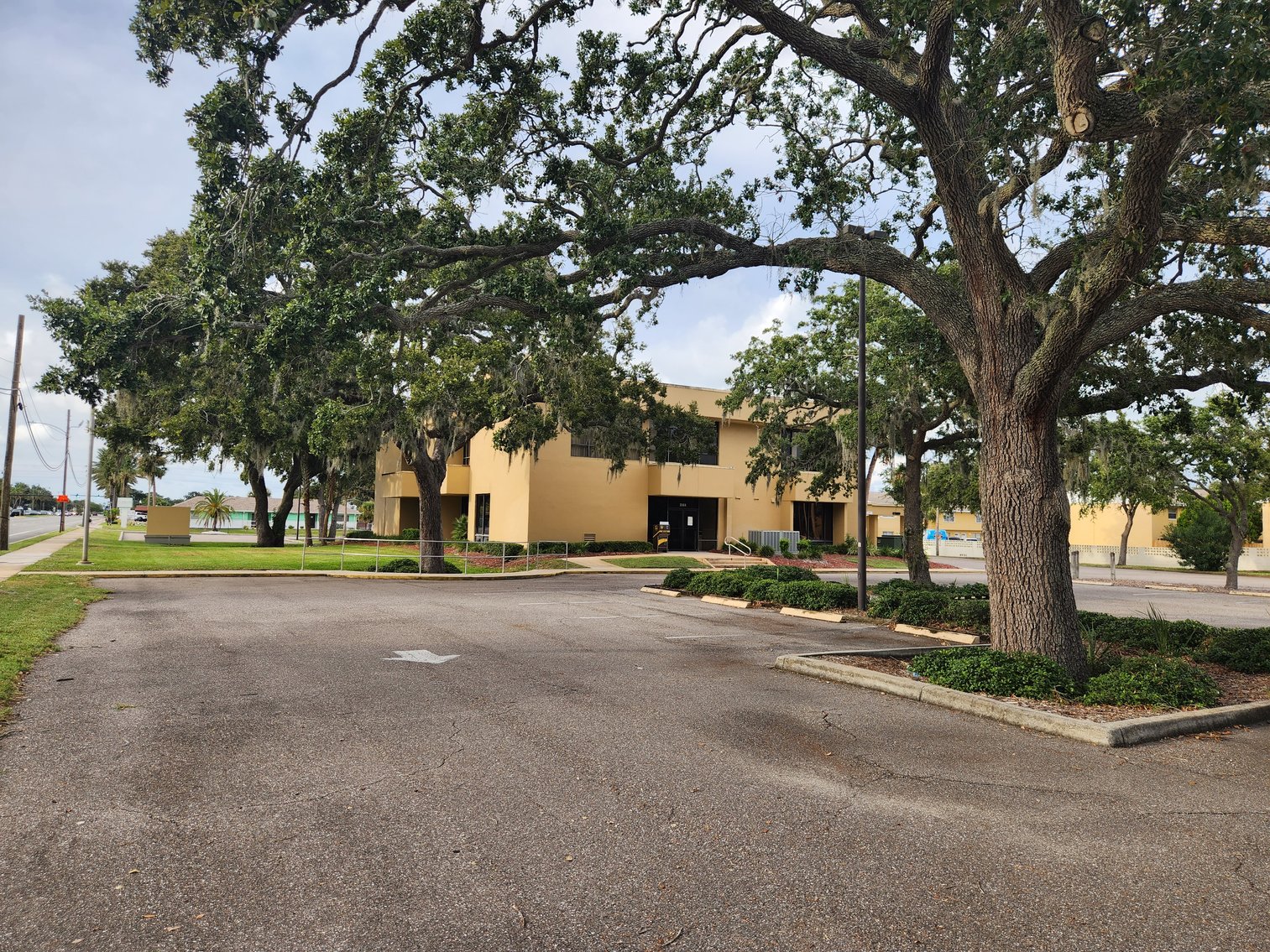 Image for South Daytona, FL: 12,610± SF Former Bank Branch on 2.2± Acres at 2111 S Ridgewood Ave. (Volusia County)