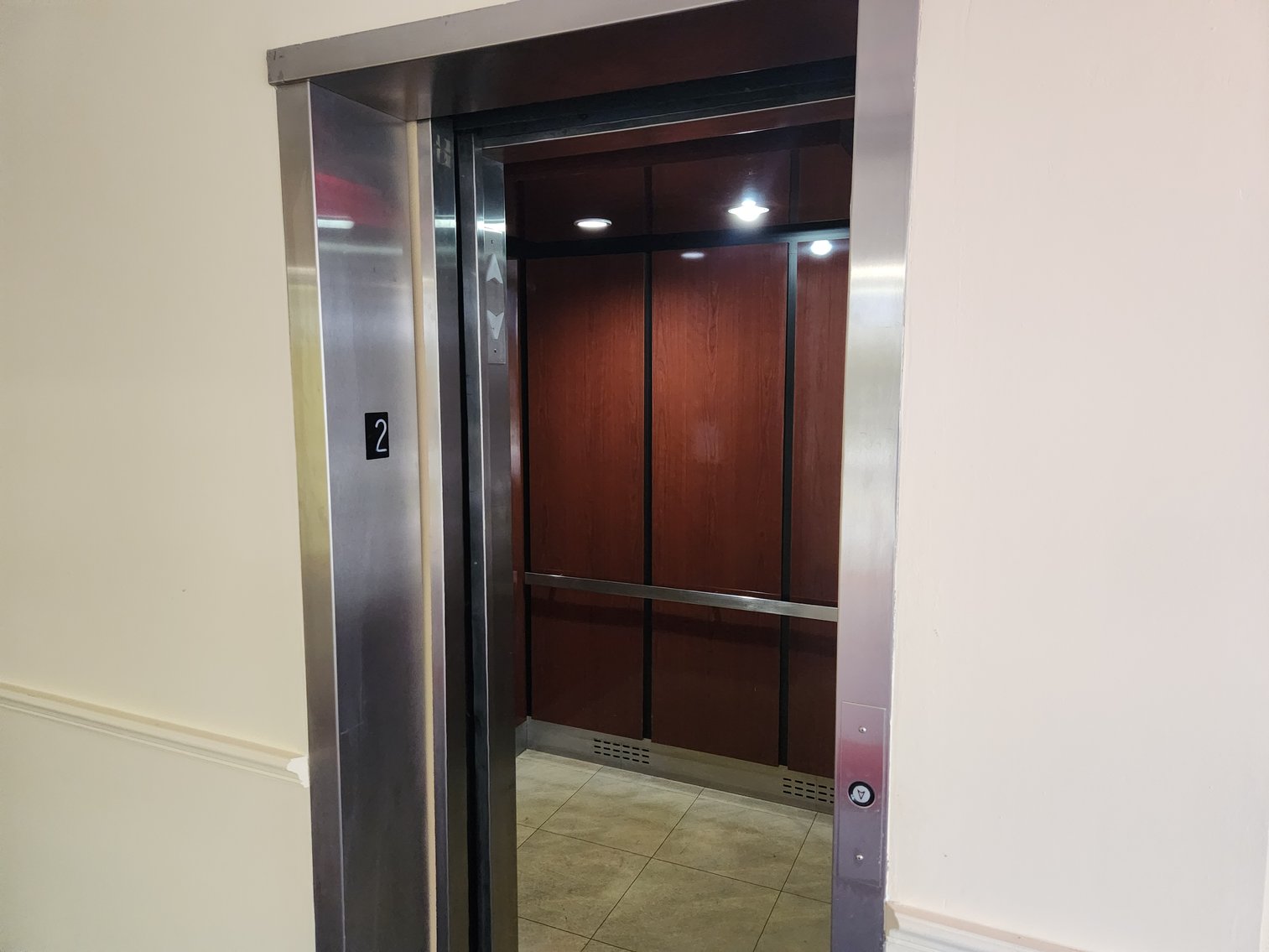 Image for South Daytona, FL: 12,610± SF Former Bank Branch on 2.2± Acres at 2111 S Ridgewood Ave. (Volusia County)