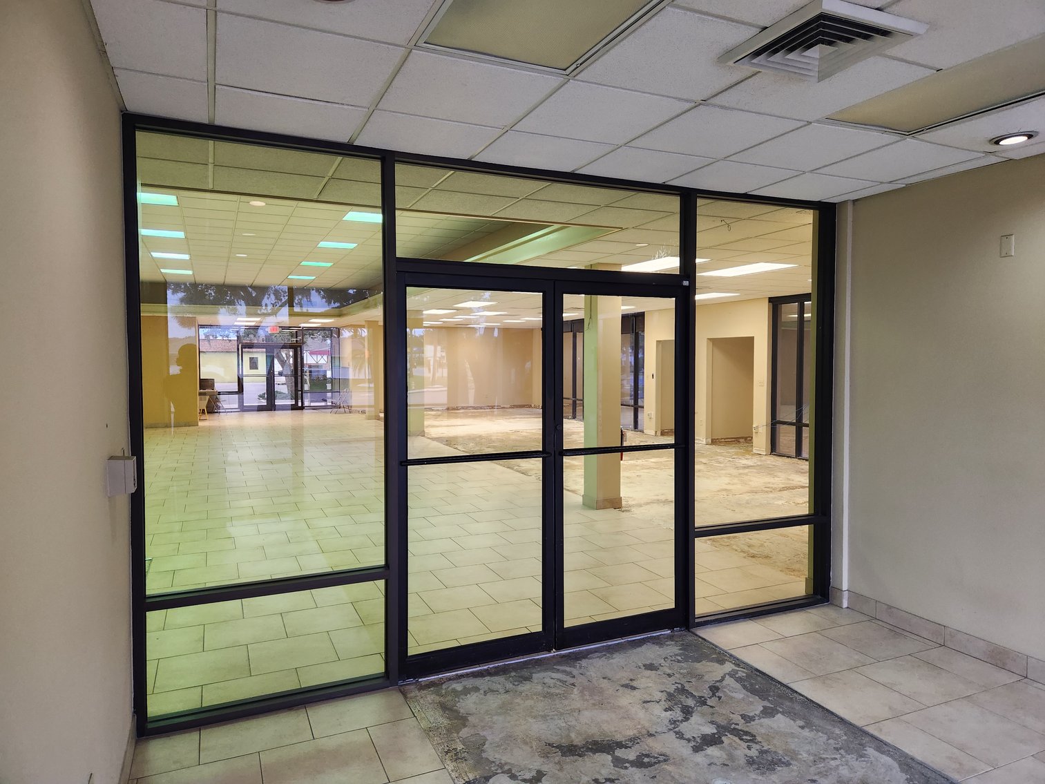 Image for South Daytona, FL: 12,610± SF Former Bank Branch on 2.2± Acres at 2111 S Ridgewood Ave. (Volusia County)