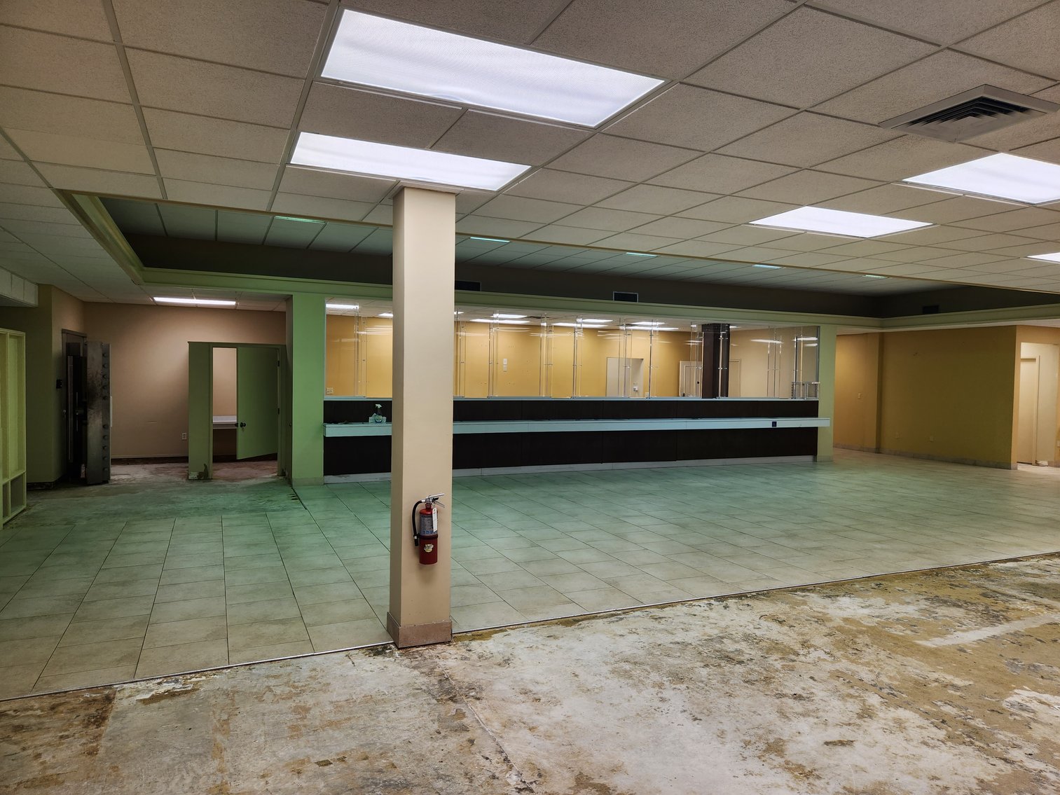 Image for South Daytona, FL: 12,610± SF Former Bank Branch on 2.2± Acres at 2111 S Ridgewood Ave. (Volusia County)