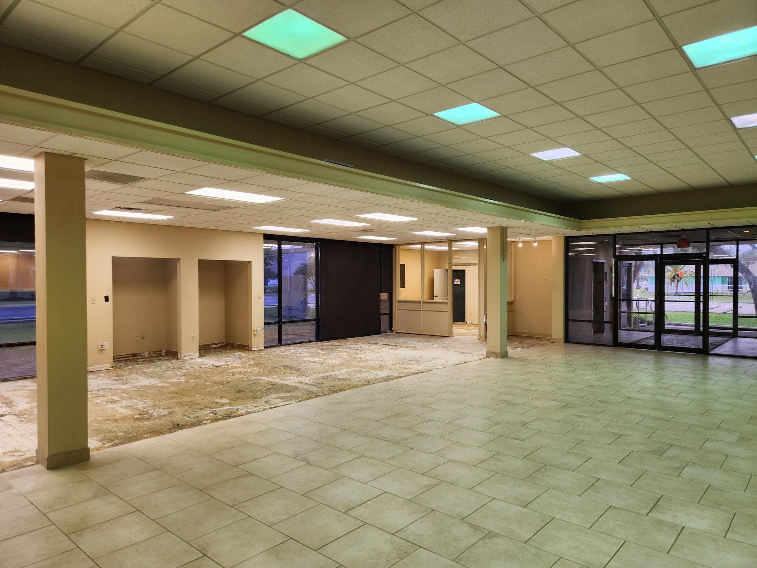 Image for South Daytona, FL: 12,610± SF Former Bank Branch on 2.2± Acres at 2111 S Ridgewood Ave. (Volusia County)