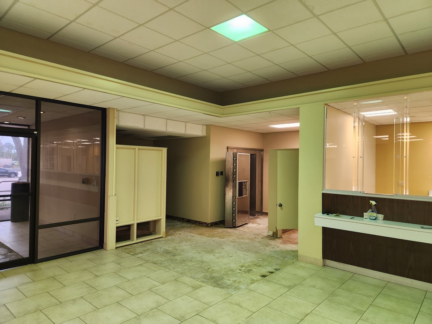 Image for South Daytona, FL: 12,610± SF Former Bank Branch on 2.2± Acres at 2111 S Ridgewood Ave. (Volusia County)