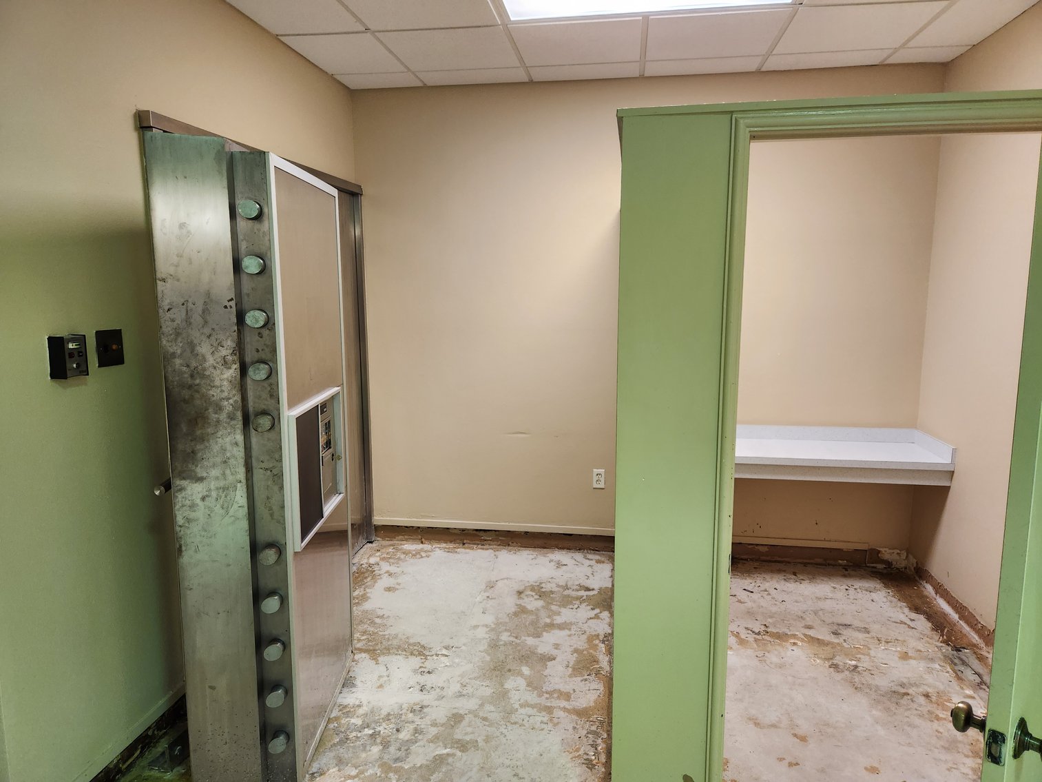 Image for South Daytona, FL: 12,610± SF Former Bank Branch on 2.2± Acres at 2111 S Ridgewood Ave. (Volusia County)