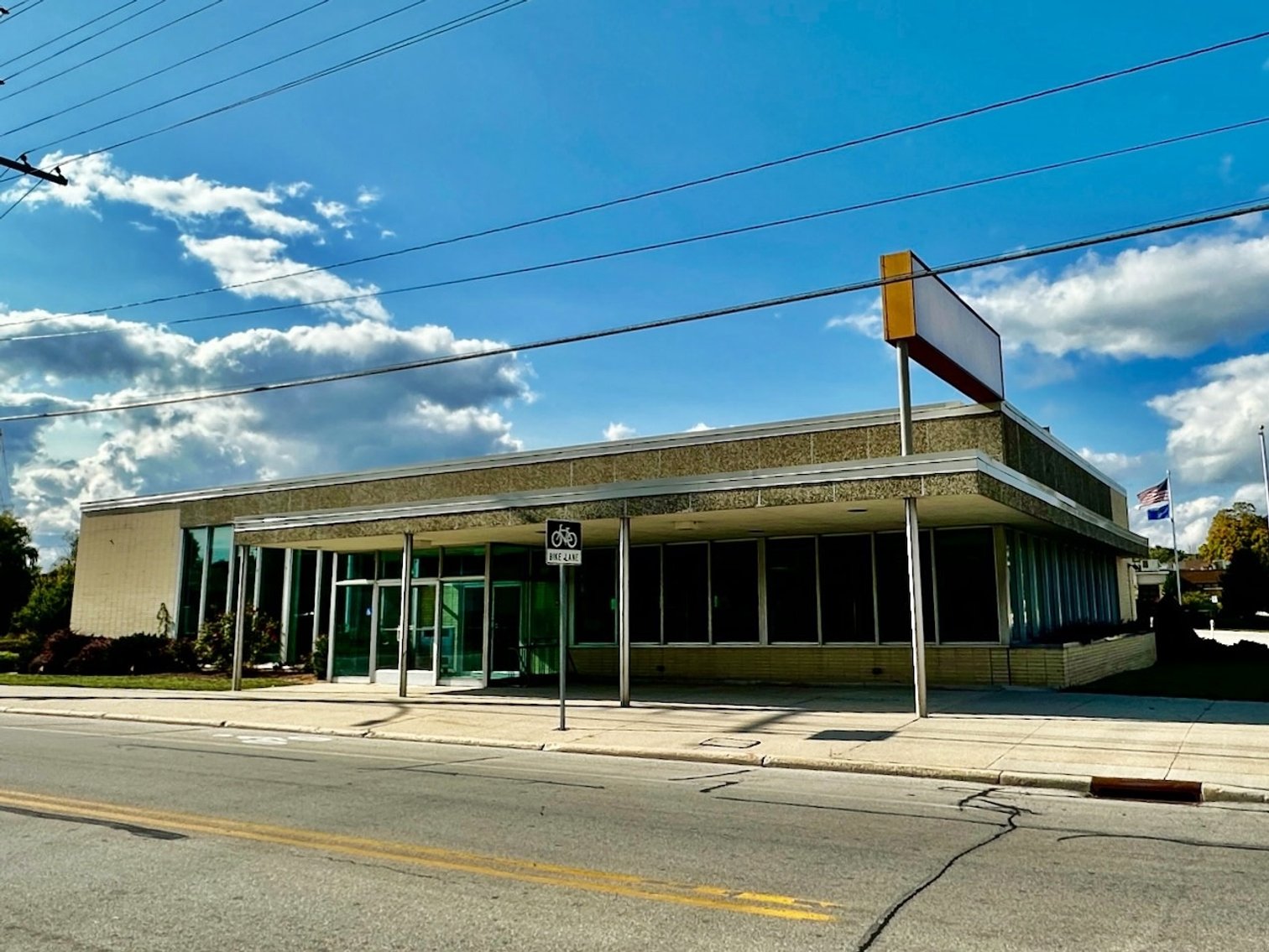 Image for Sheboygan Falls, WI: 5,835± SF Footprint Former Bank Branch on .5± Acre at 806 Monroe St. (Sheboygan County)