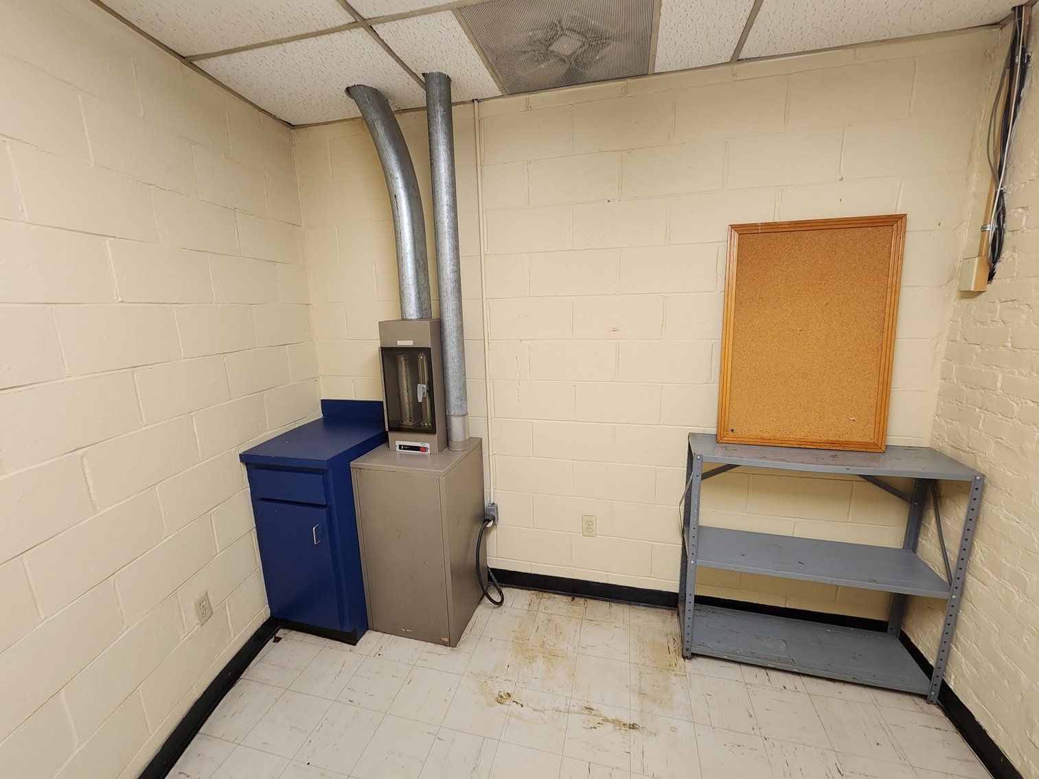 Image for Winnsboro, SC: 10,164±SF Footprint Former Bank Branch on 1± Acre at 101 N Congress St. (Fairfield County)