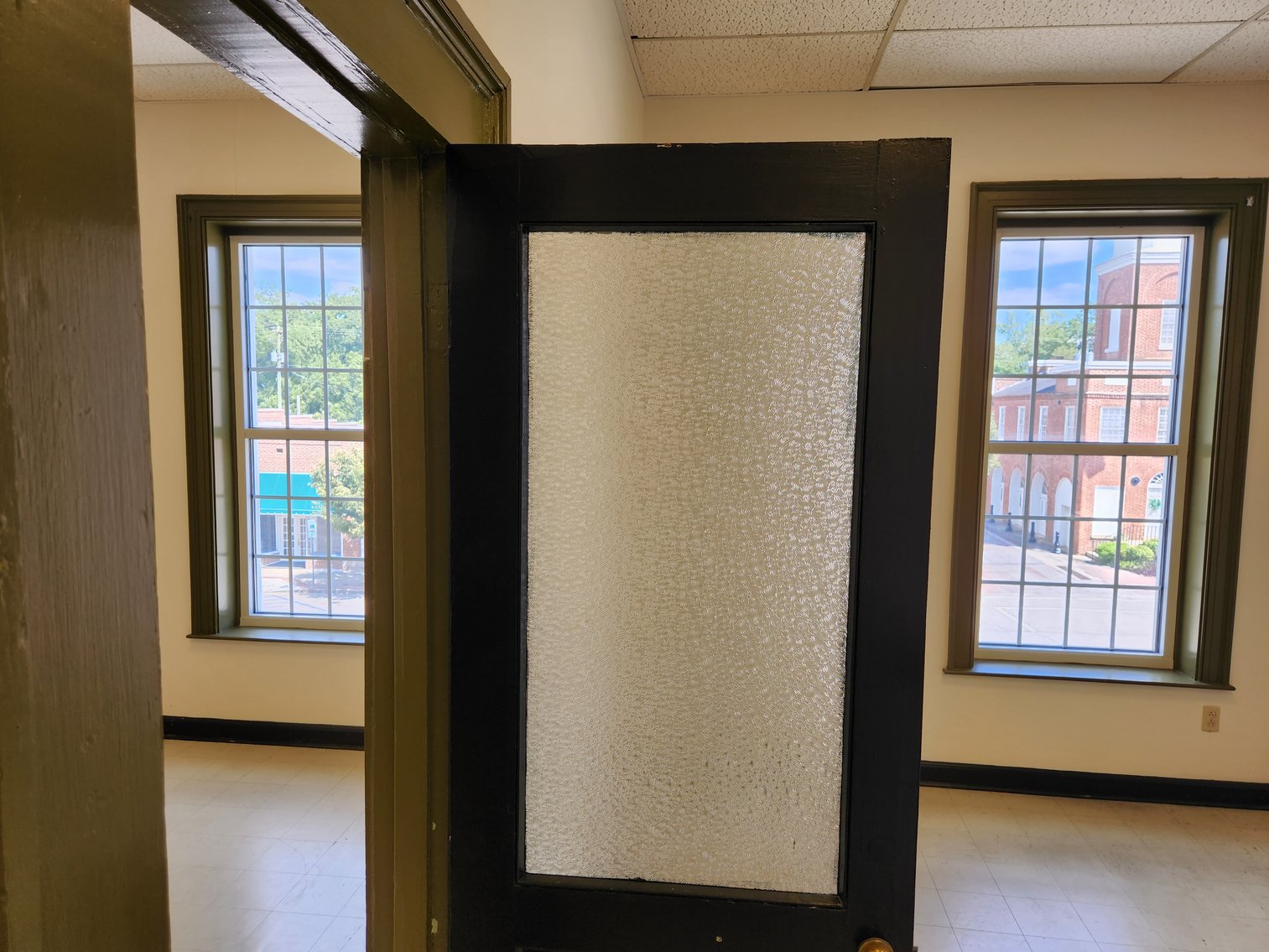 Image for Winnsboro, SC: 10,164±SF Footprint Former Bank Branch on 1± Acre at 101 N Congress St. (Fairfield County)