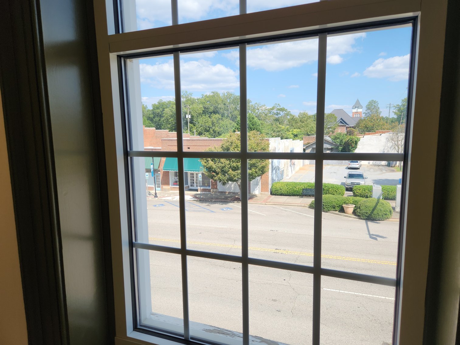 Image for Winnsboro, SC: 10,164±SF Footprint Former Bank Branch on 1± Acre at 101 N Congress St. (Fairfield County)