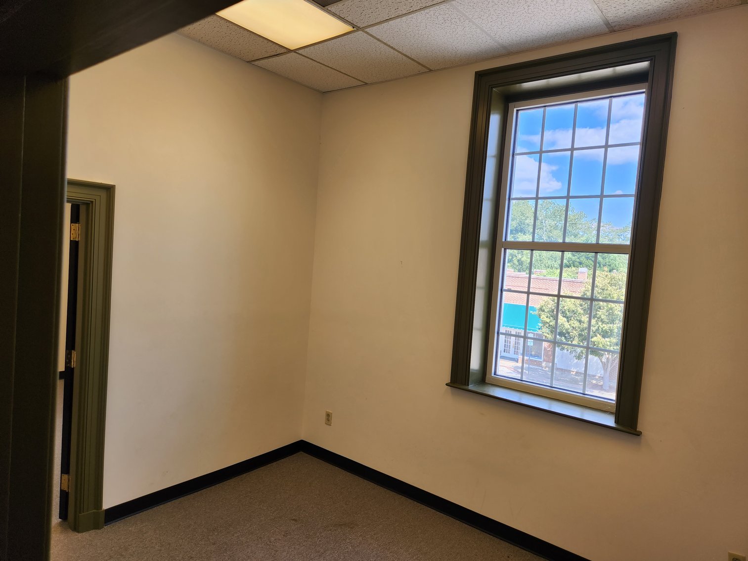 Image for Winnsboro, SC: 10,164±SF Footprint Former Bank Branch on 1± Acre at 101 N Congress St. (Fairfield County)