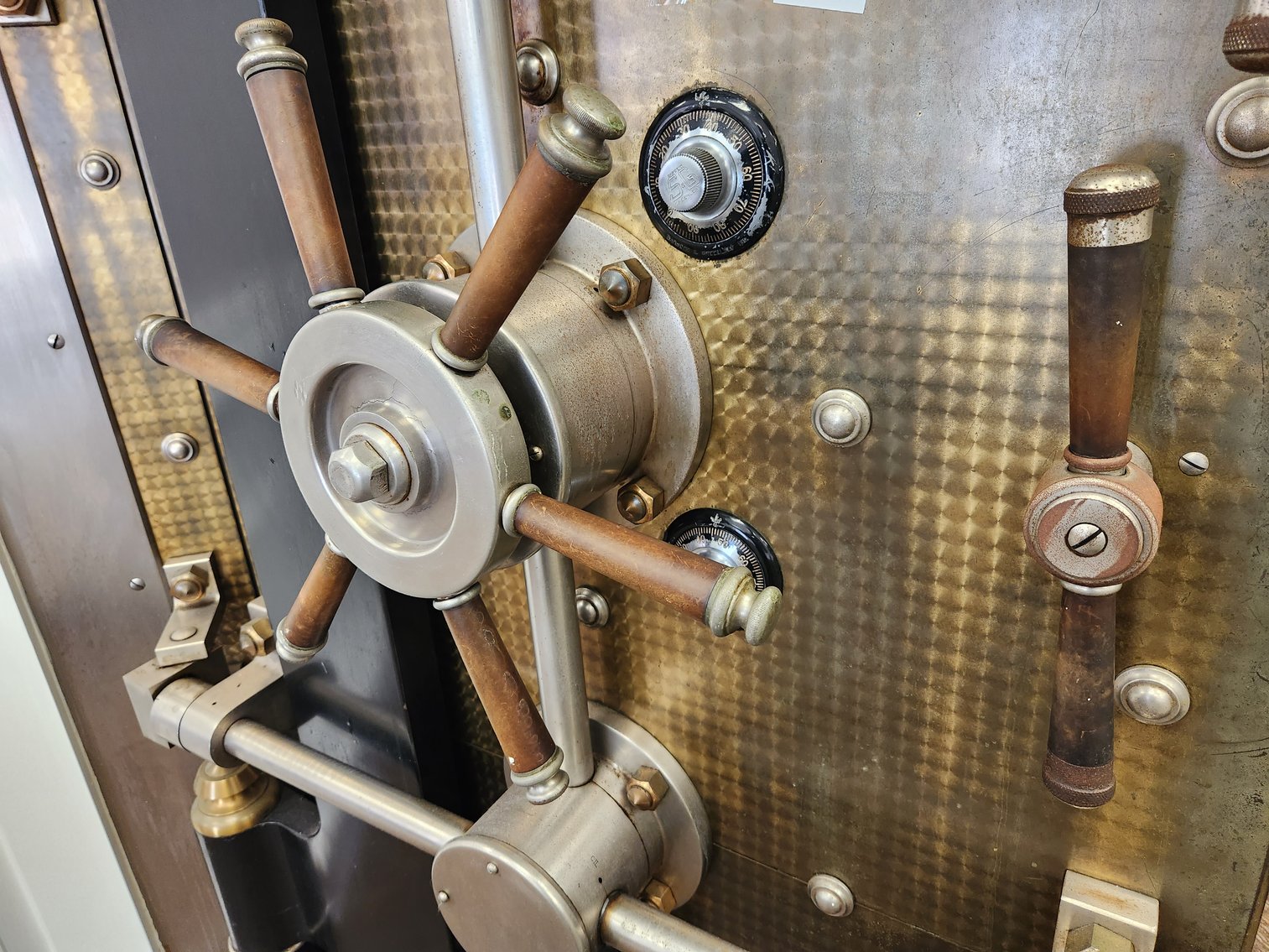 Image for Winnsboro, SC: 10,164±SF Footprint Former Bank Branch on 1± Acre at 101 N Congress St. (Fairfield County)