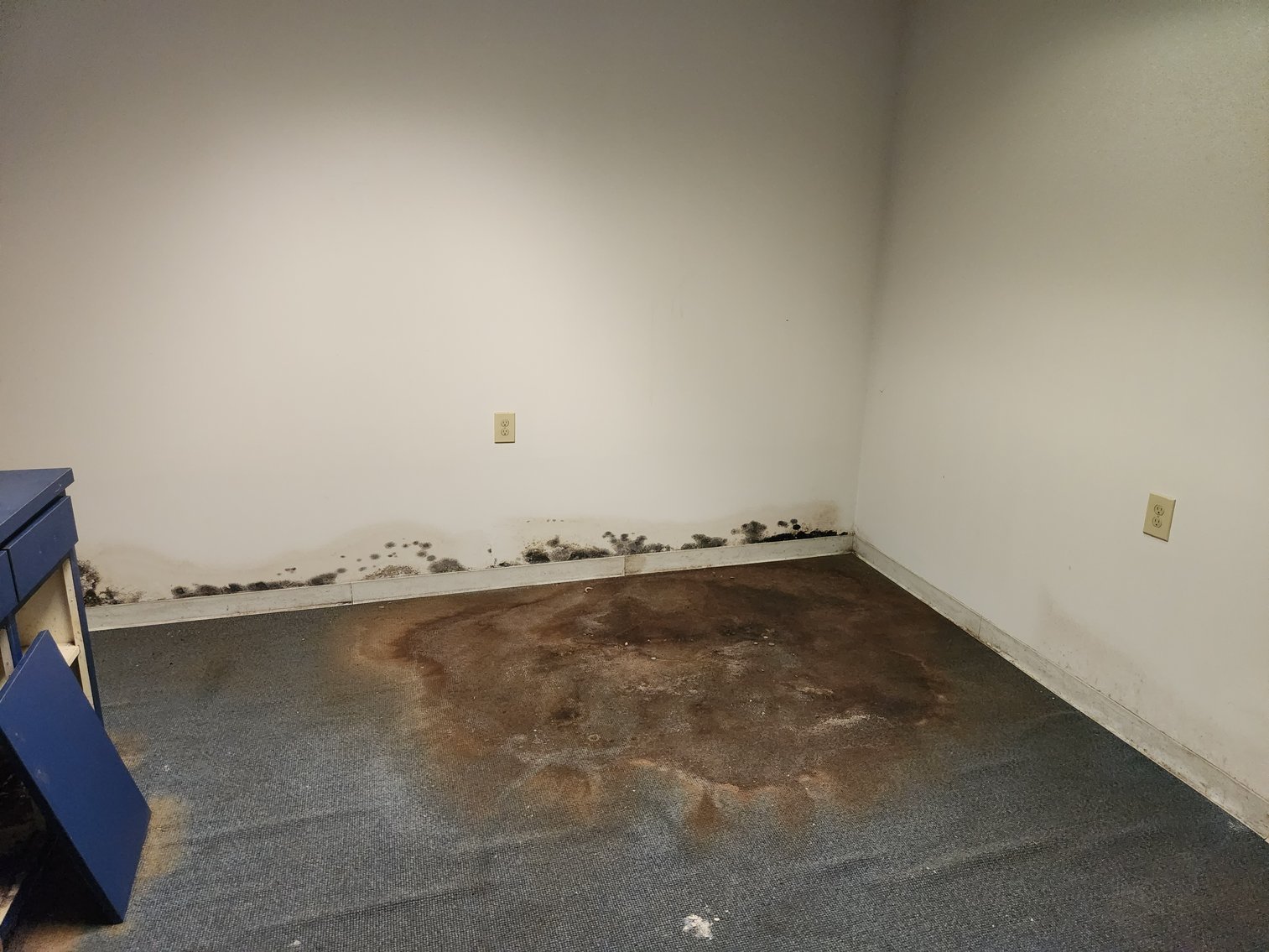 Image for Winnsboro, SC: 10,164±SF Footprint Former Bank Branch on 1± Acre at 101 N Congress St. (Fairfield County)