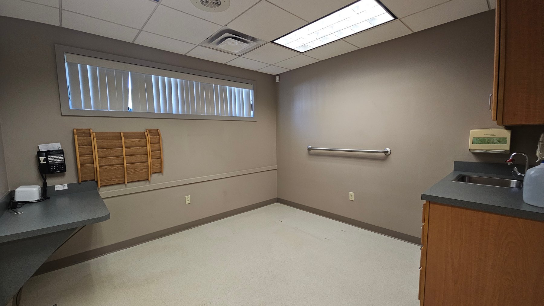 Image for Professional Office/Medical Space for Lease on W. Landis Avenue