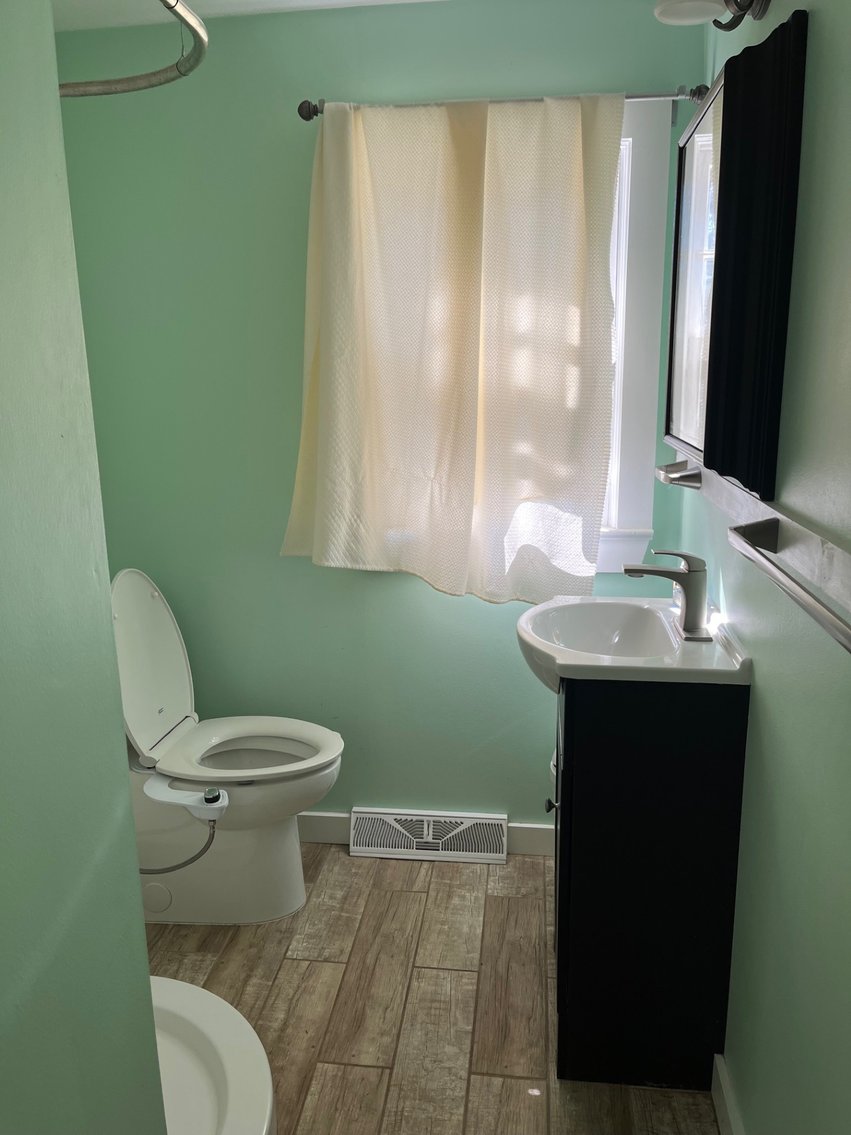 Image for Adorable 2 BR 1 Bath 624 +/- SF Bungalow on 0.7 +/- Acre in Pilesgrove Twp.