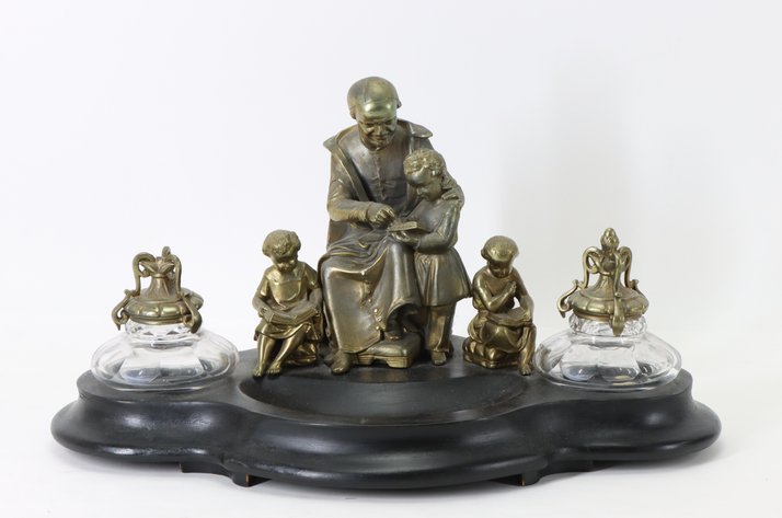 Image for Home & Decor | March 13, 2025 at 8:00 PM