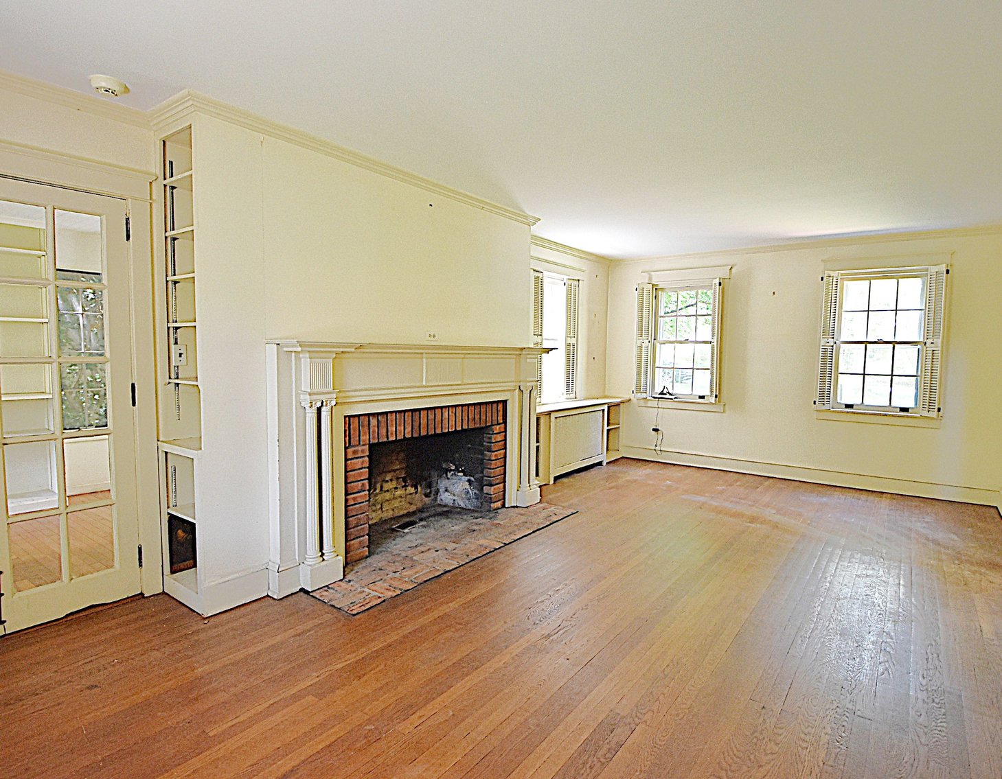 Image for Sold! Real Estate For Auction | 19 Farm Road, Wayne, PA 19087 | July 17, 2025 at 4:00 PM