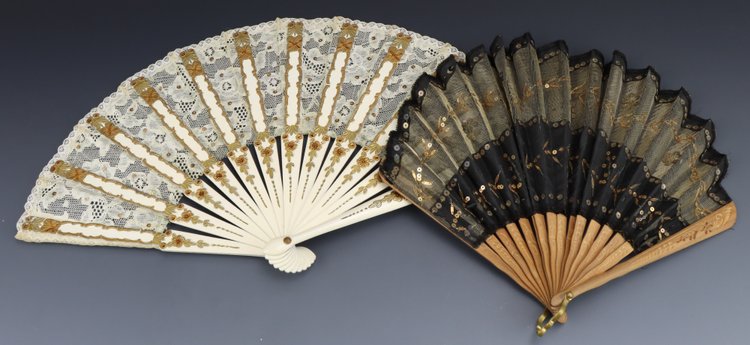 Image for Vintage Accessories | October 8, 2025 at 8:00 PM