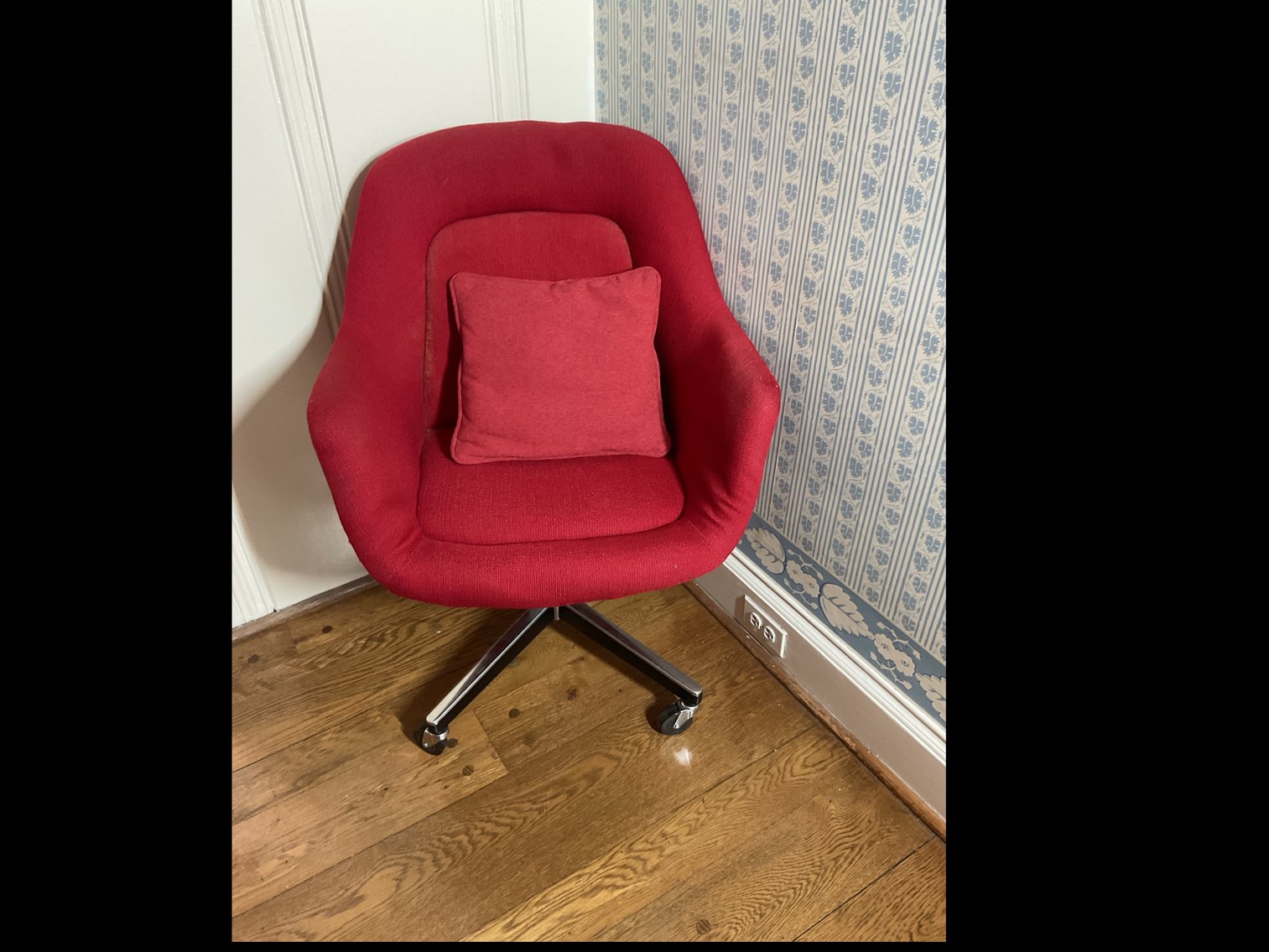 Image for Estate Sale | Gladwyne, PA | October 22, 2025 at 8:00 PM