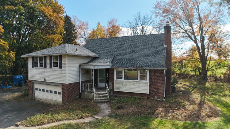 Image for Sold! Real Estate For Auction | 422 Wyndon Rd, Ambler, PA 19002 | November 20, 2025 at 4:00 PM