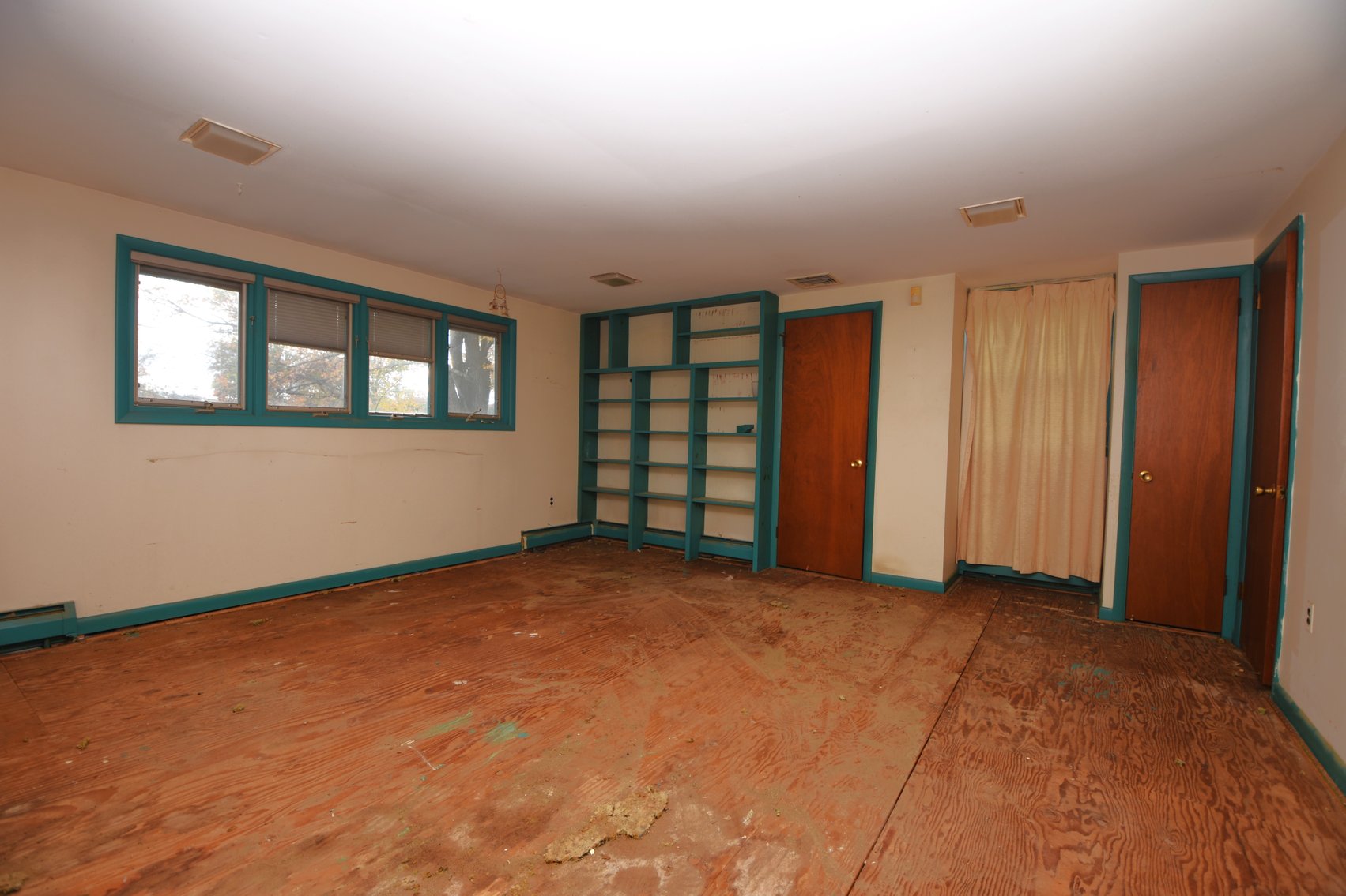 Image for Sold! Real Estate For Auction | 422 Wyndon Rd, Ambler, PA 19002 | November 20, 2025 at 4:00 PM