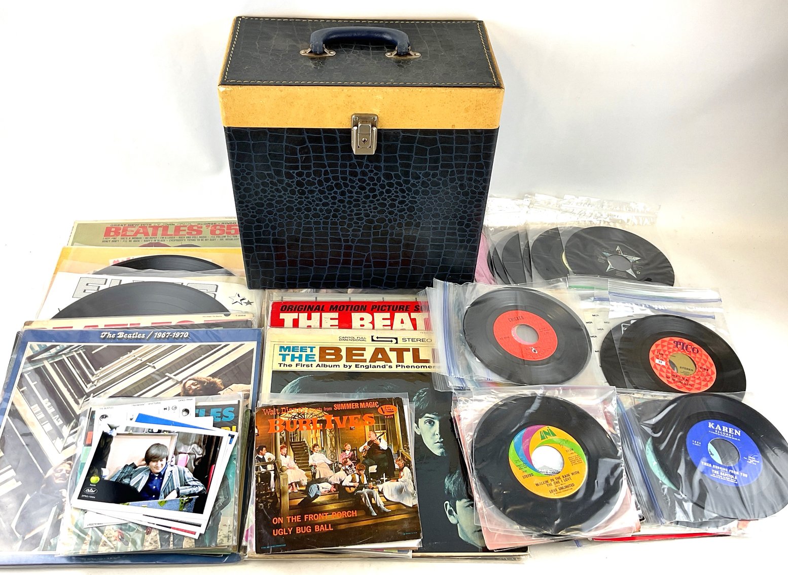 Image for Collectibles - Holiday & Records | November 13, 2025 at 7:00 PM