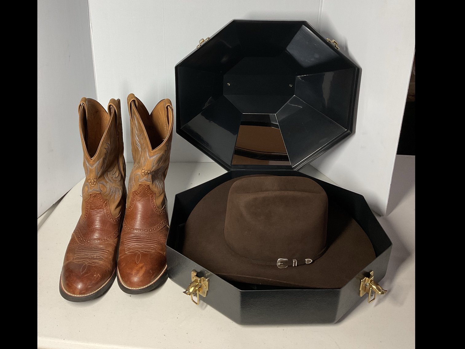 Image for Estate Sale | Doylestown, PA | December 15, 2025 at 8:00 PM