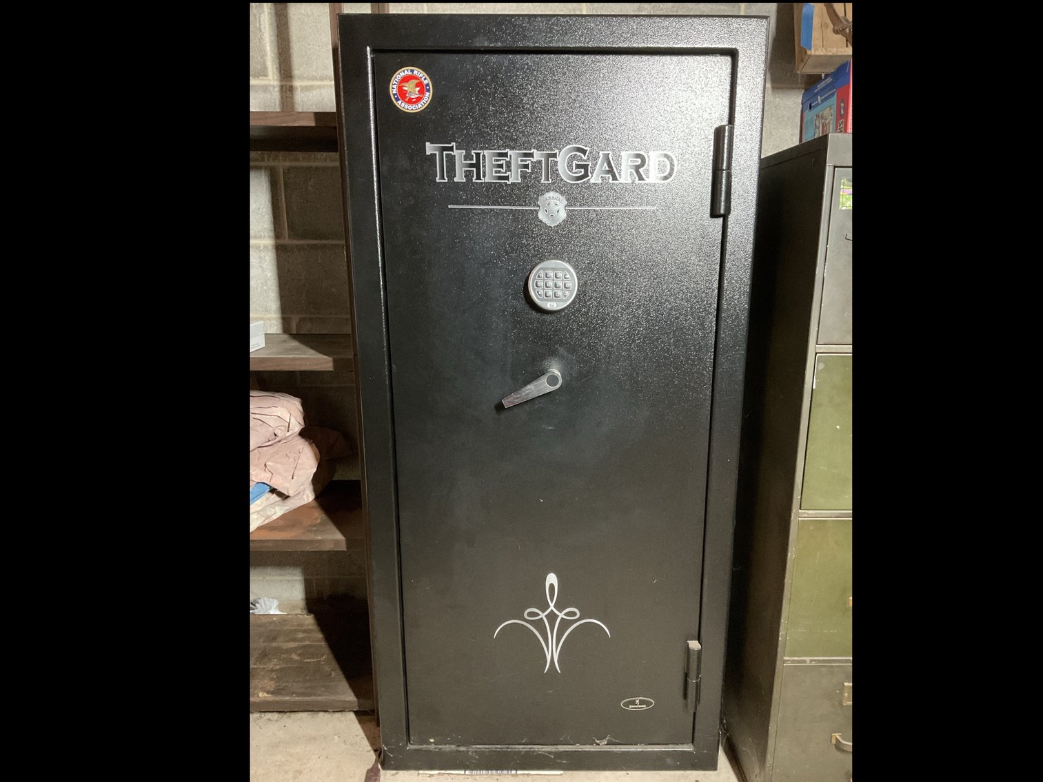 Image for Estate Sale | Doylestown, PA | December 15, 2025 at 8:00 PM